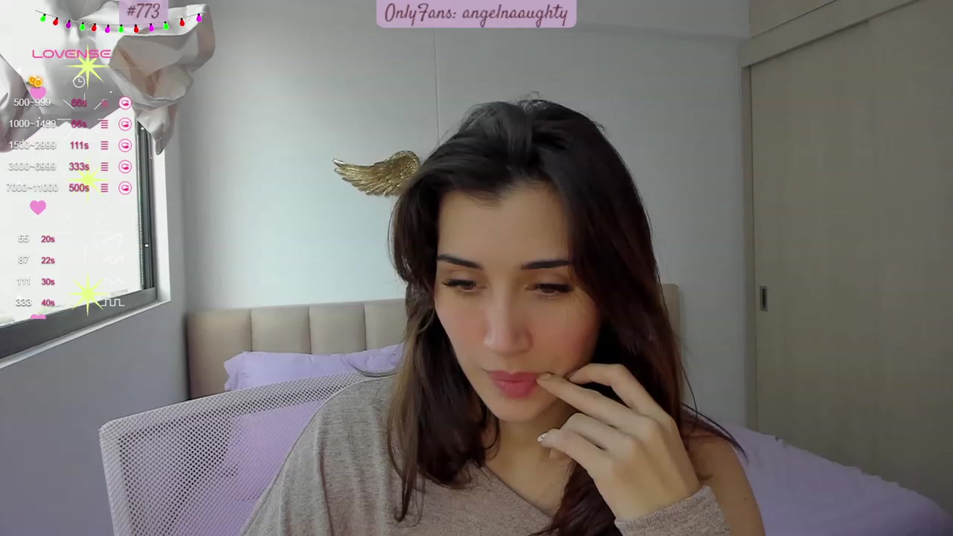 Gallery image thumbnail from Angelnaaughty's myfreecams stream on, 11/16/2023, 18:24 image 7 of 20