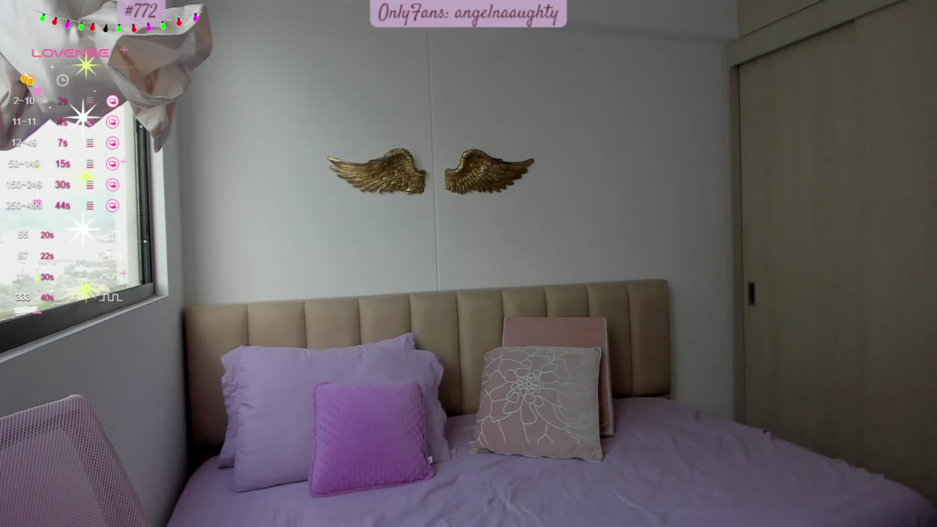 Gallery image thumbnail from Angelnaaughty's myfreecams stream on, 11/16/2023, 18:24 image 11 of 20