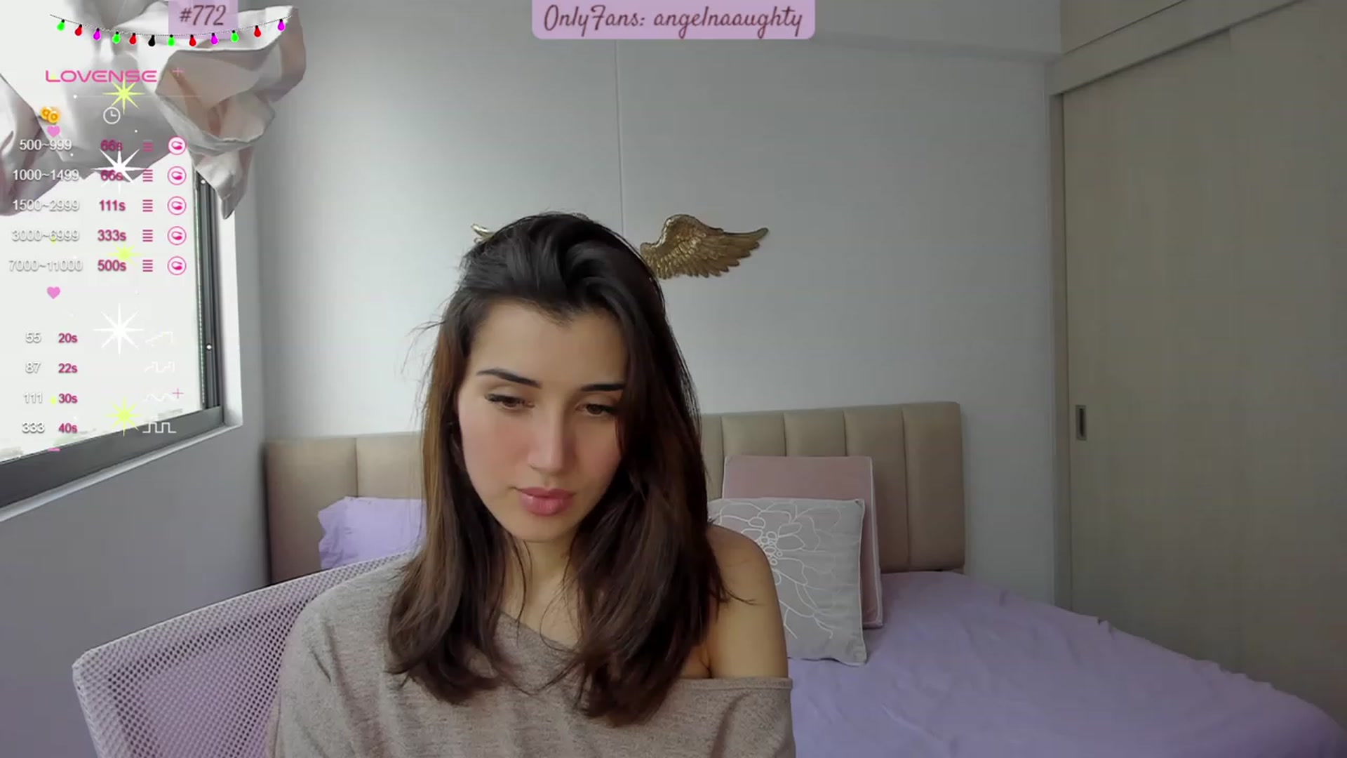 Gallery image thumbnail from Angelnaaughty's myfreecams stream on, 11/16/2023, 18:24 image 14 of 20
