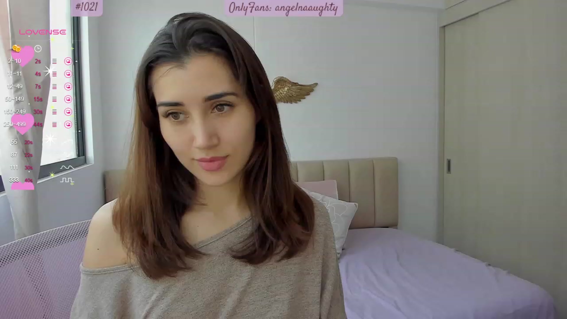 Gallery image thumbnail from Angelnaaughty's myfreecams stream on, 11/24/2023, 16:33 image 10 of 20