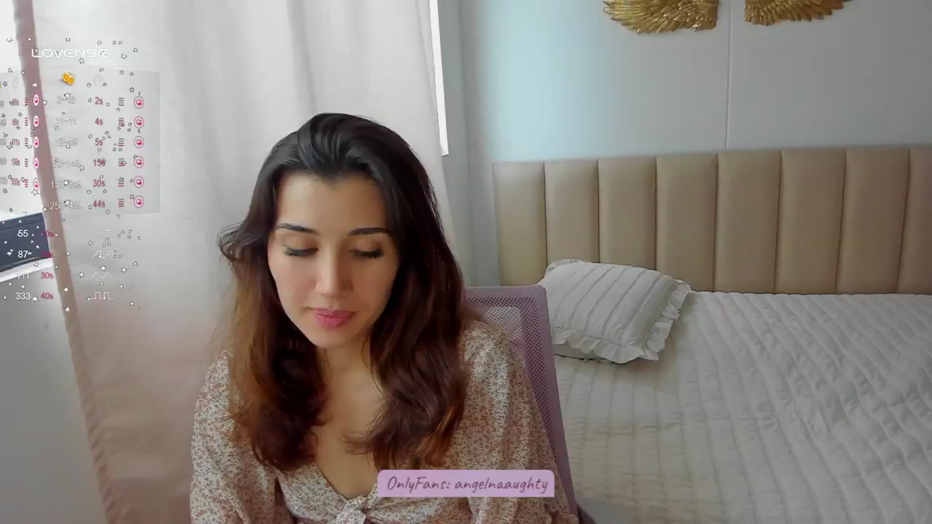 Gallery image thumbnail from Angelnaaughty's myfreecams stream on, 02/20/2024, 18:41 image 1 of 20