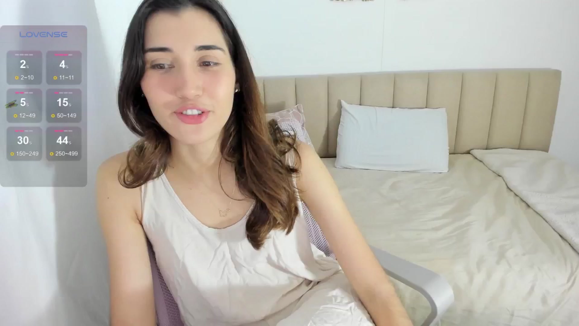 Gallery image thumbnail from Angelnaaughty's myfreecams stream on, 05/13/2024, 24:03 image 5 of 20