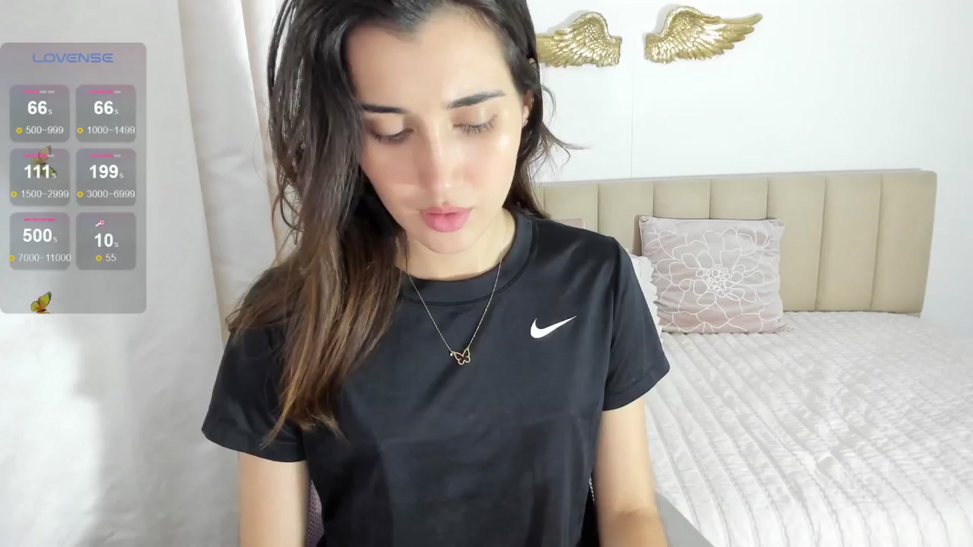 Gallery image thumbnail from Angelnaaughty's myfreecams stream on, 05/15/2024, 22:53 image 12 of 20