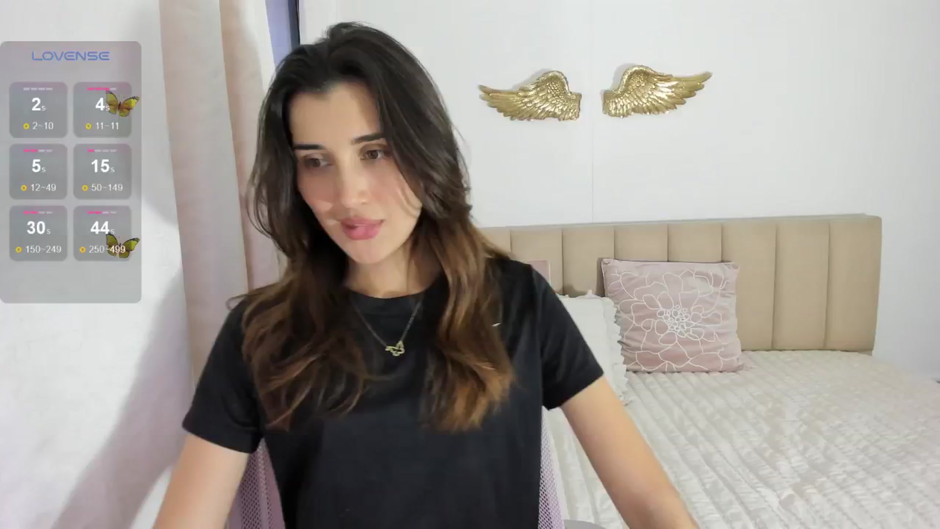 Gallery image thumbnail from Angelnaaughty's myfreecams stream on, 05/15/2024, 22:53 image 2 of 20