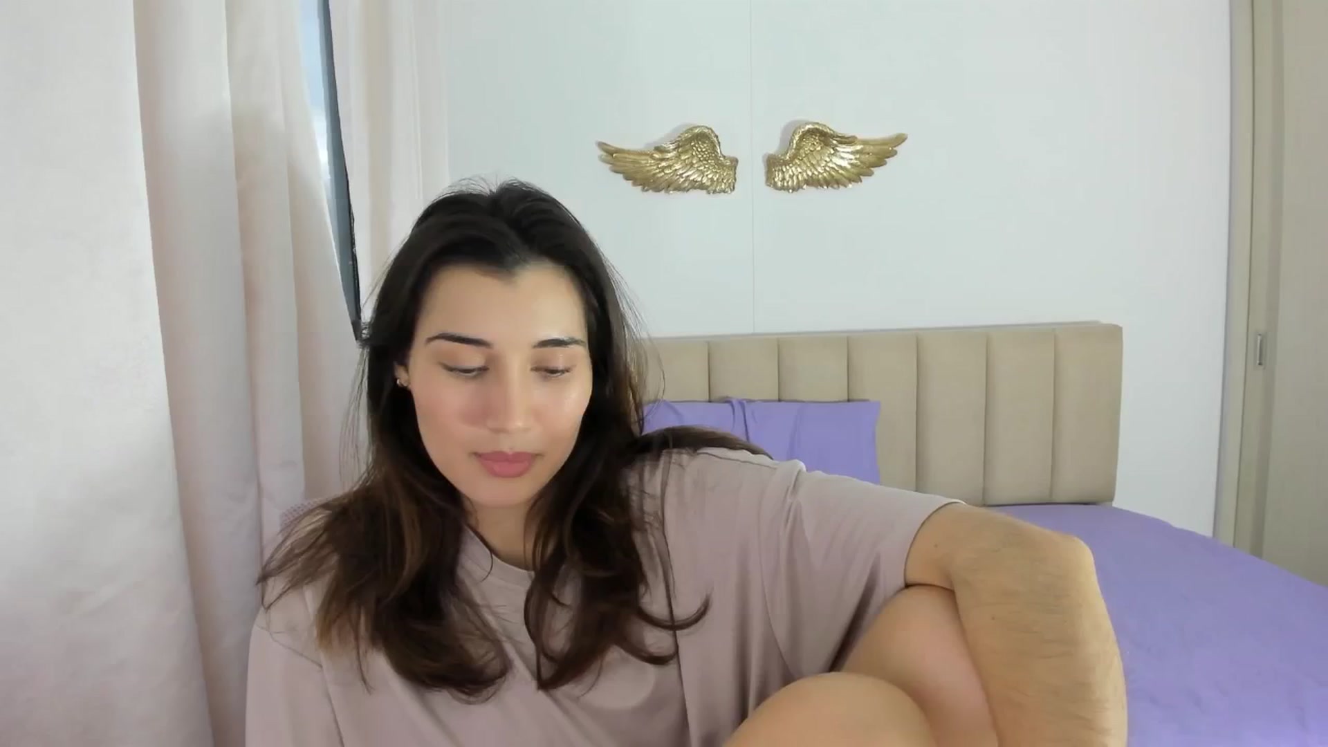 Gallery image thumbnail from Angelnaaughty's myfreecams stream on, 05/29/2024, 22:56 image 14 of 20