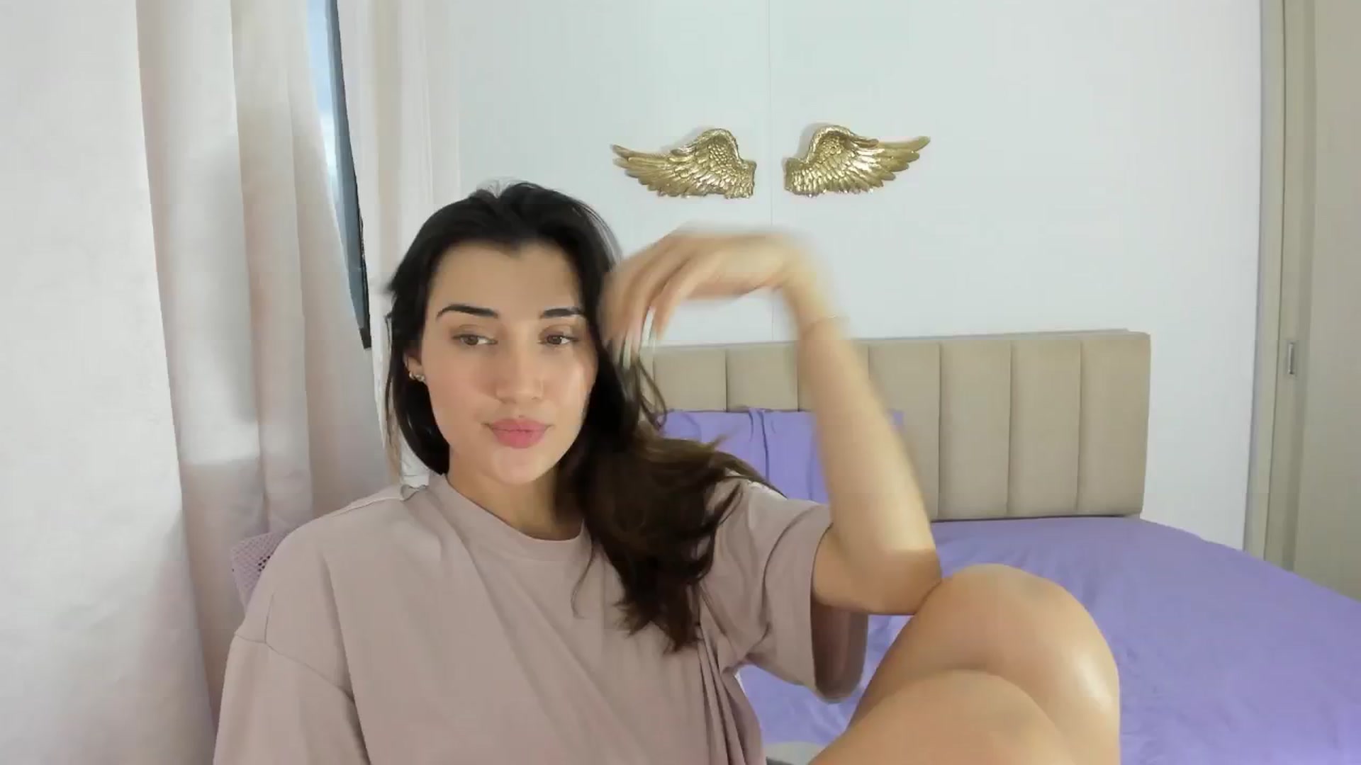 Gallery image thumbnail from Angelnaaughty's myfreecams stream on, 05/29/2024, 22:56 image 13 of 20