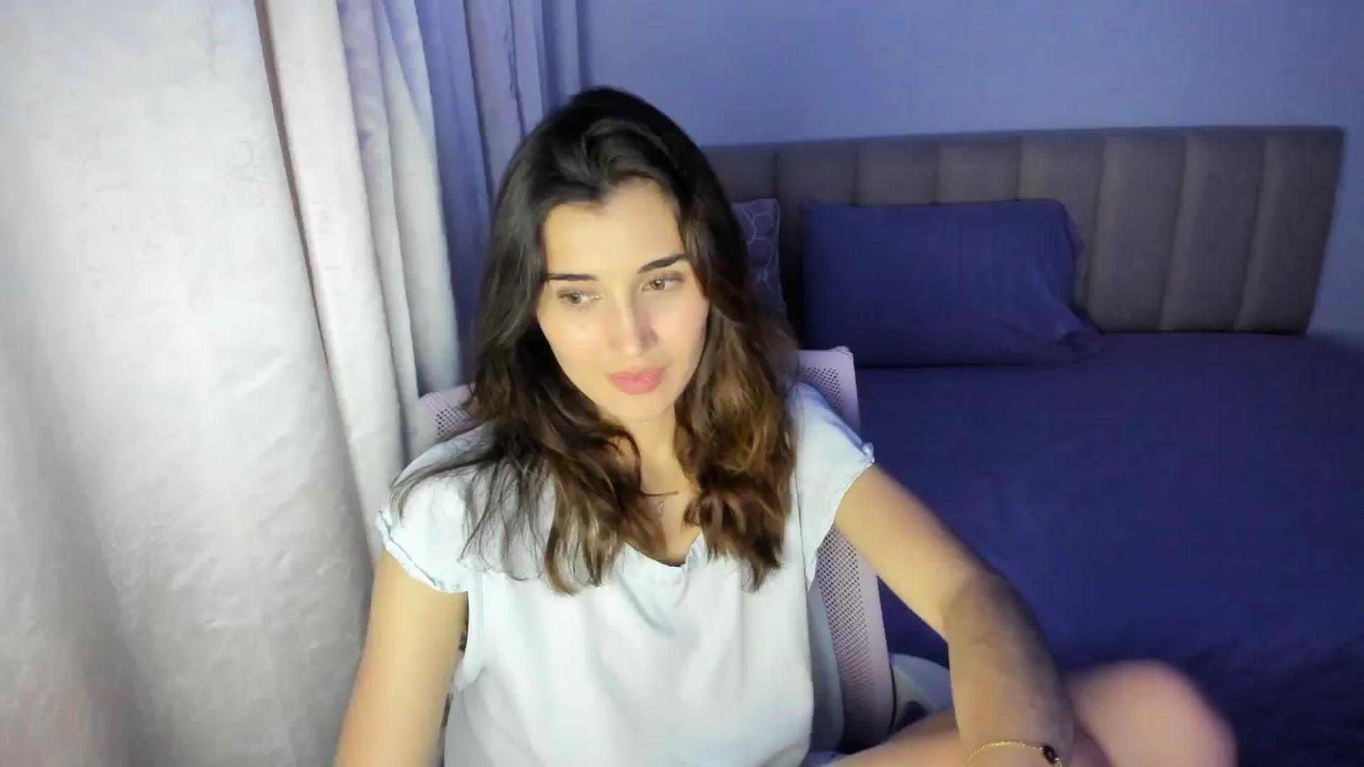 Gallery image thumbnail from Angelnaaughty's myfreecams stream on, 05/31/2024, 04:07 image 12 of 20