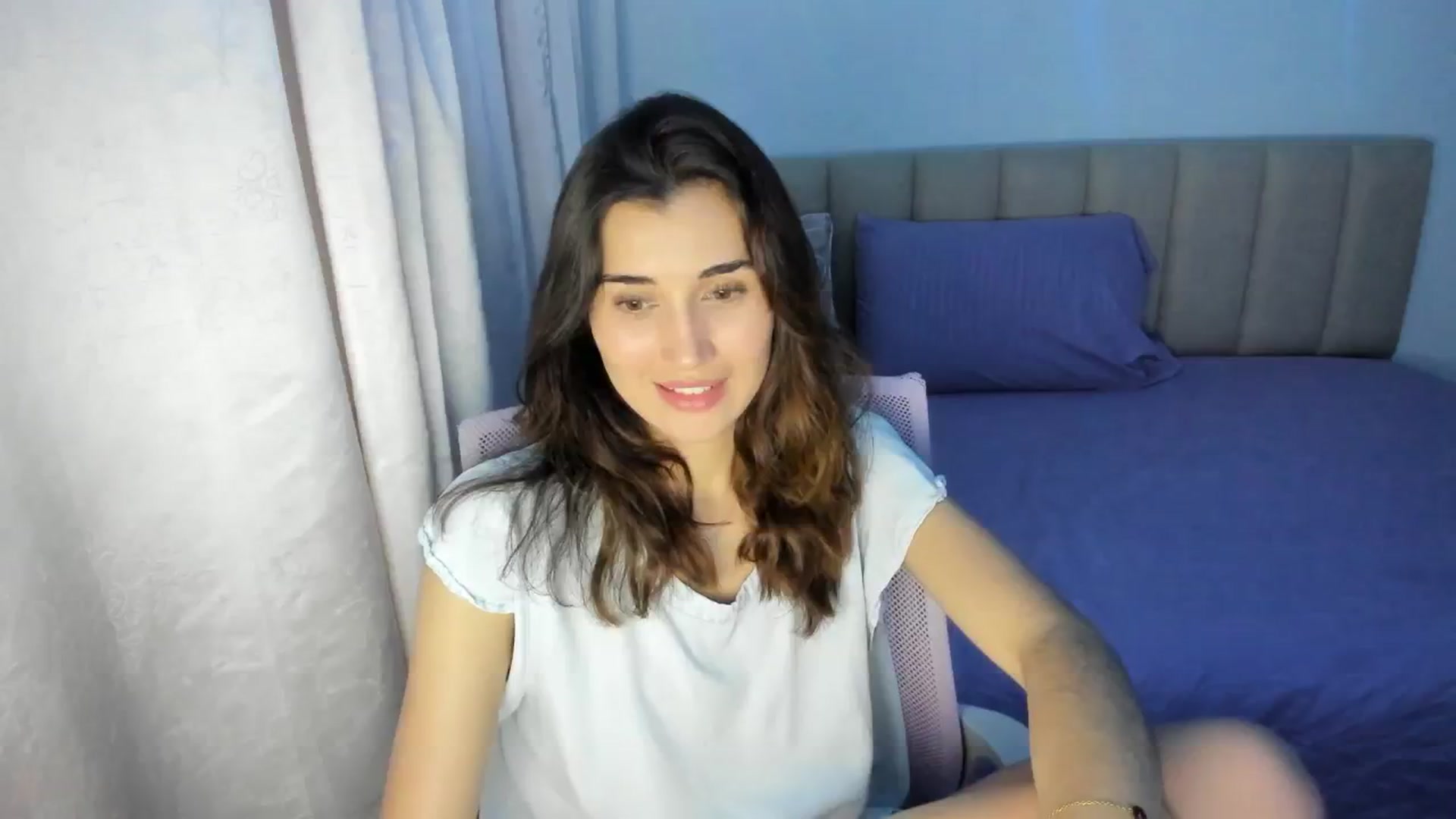 Gallery image thumbnail from Angelnaaughty's myfreecams stream on, 05/31/2024, 04:07 image 10 of 20