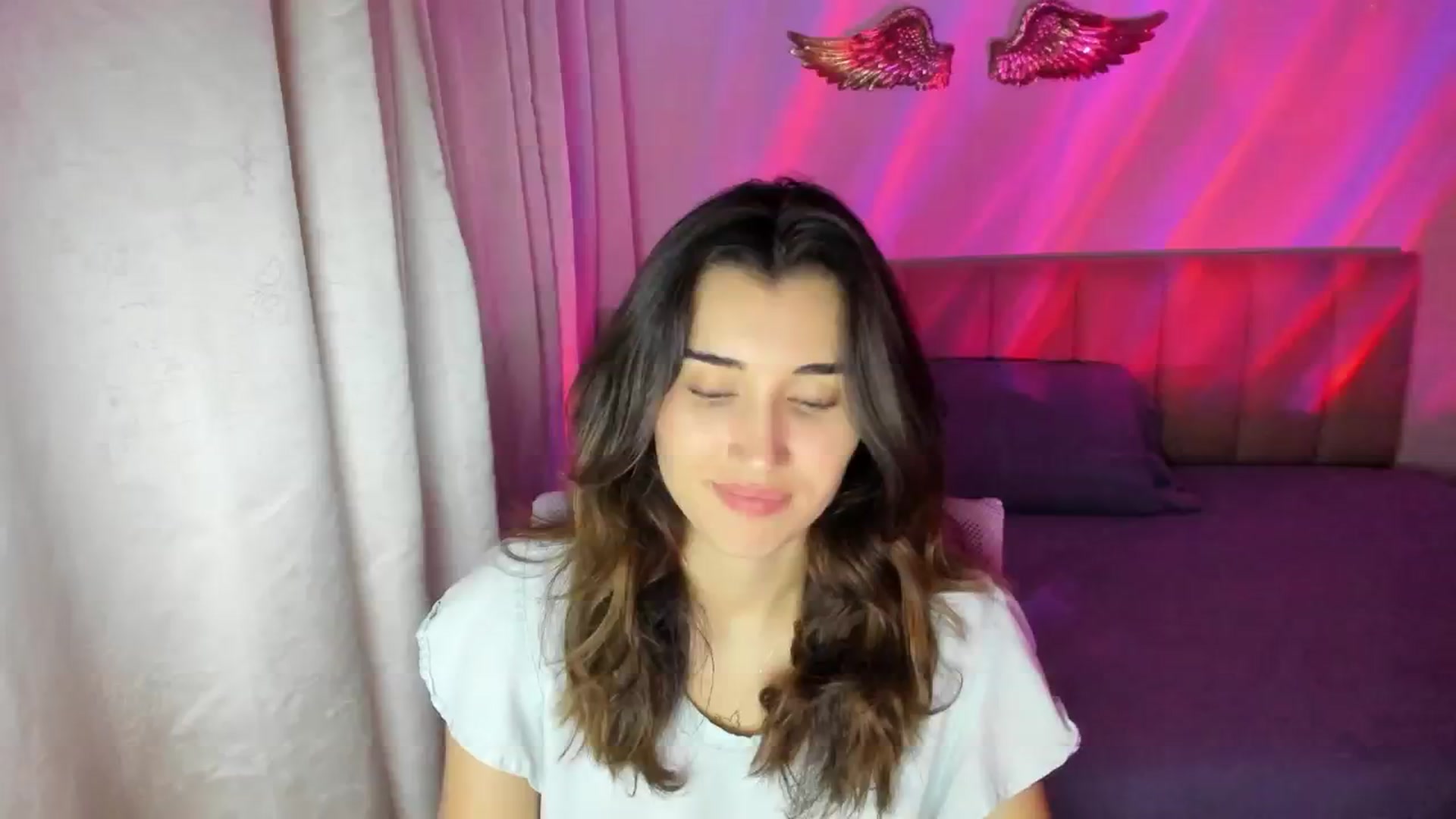 Gallery image thumbnail from Angelnaaughty's myfreecams stream on, 05/31/2024, 07:08 image 10 of 20