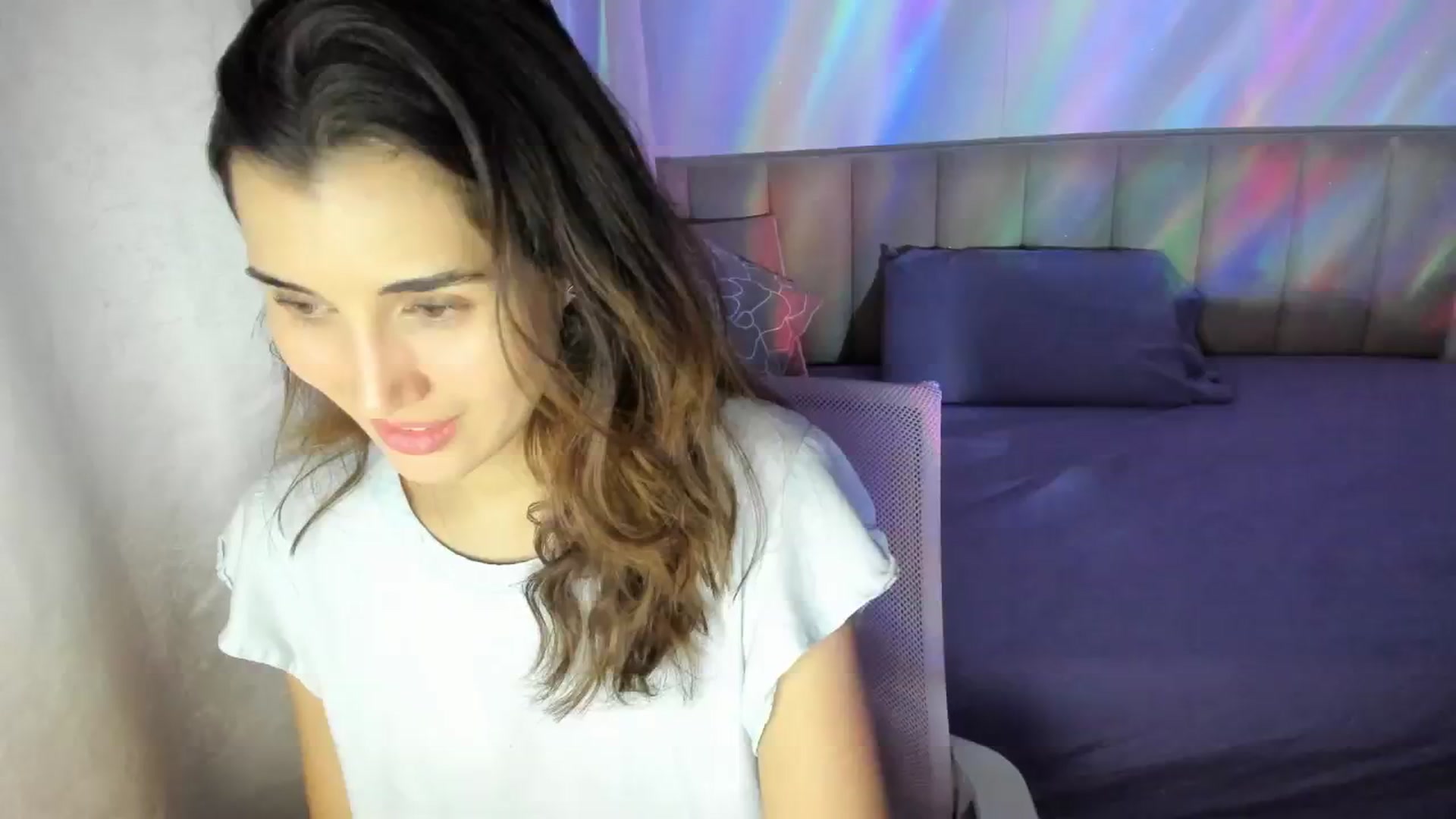 Gallery image thumbnail from Angelnaaughty's myfreecams stream on, 05/31/2024, 07:08 image 17 of 20