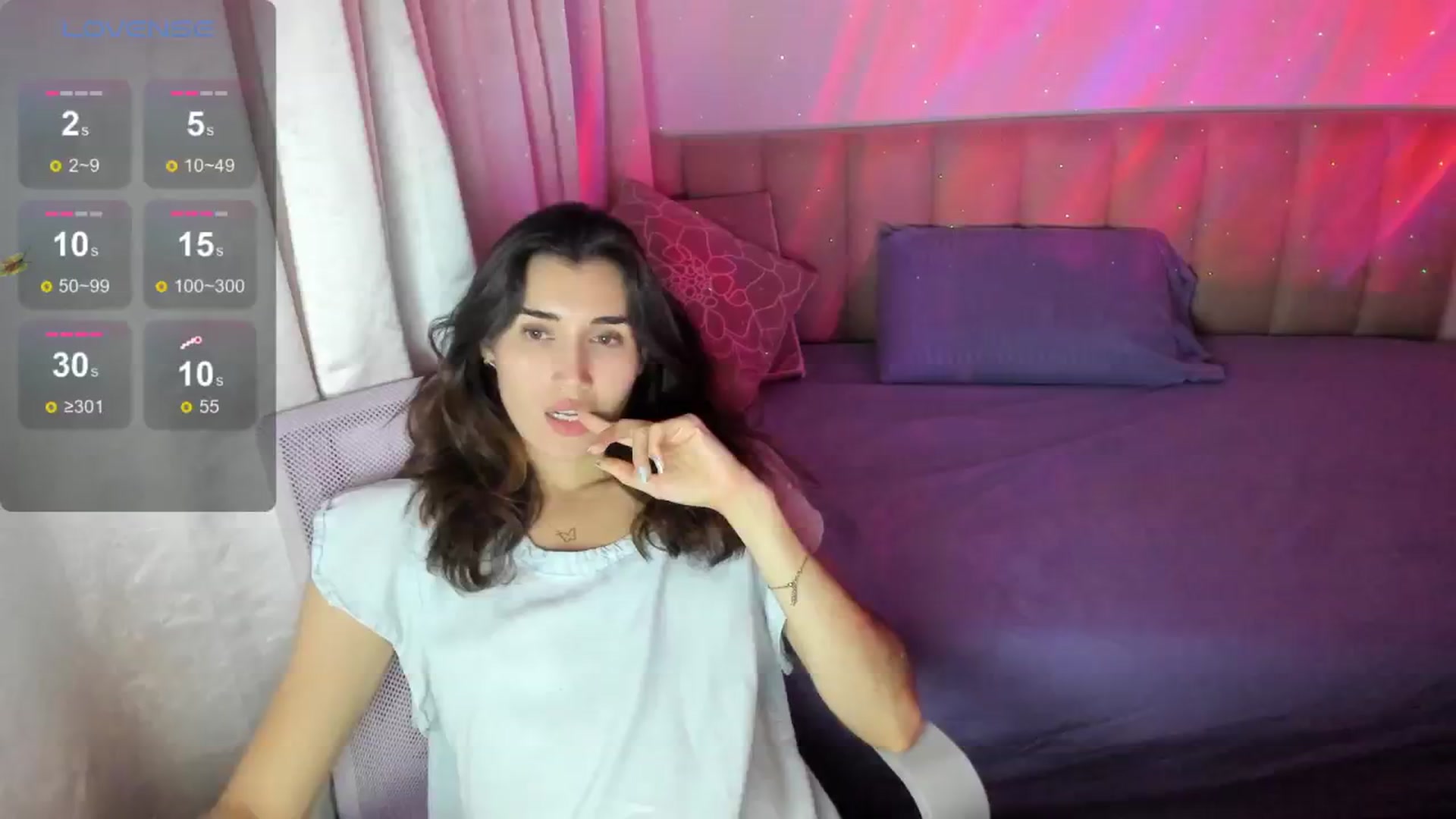 Gallery image thumbnail from Angelnaaughty's myfreecams stream on, 05/31/2024, 07:38 image 9 of 20