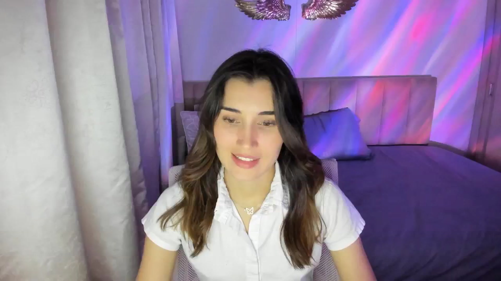 Gallery image thumbnail from Angelnaaughty's myfreecams stream on, 06/01/2024, 04:05 image 6 of 20