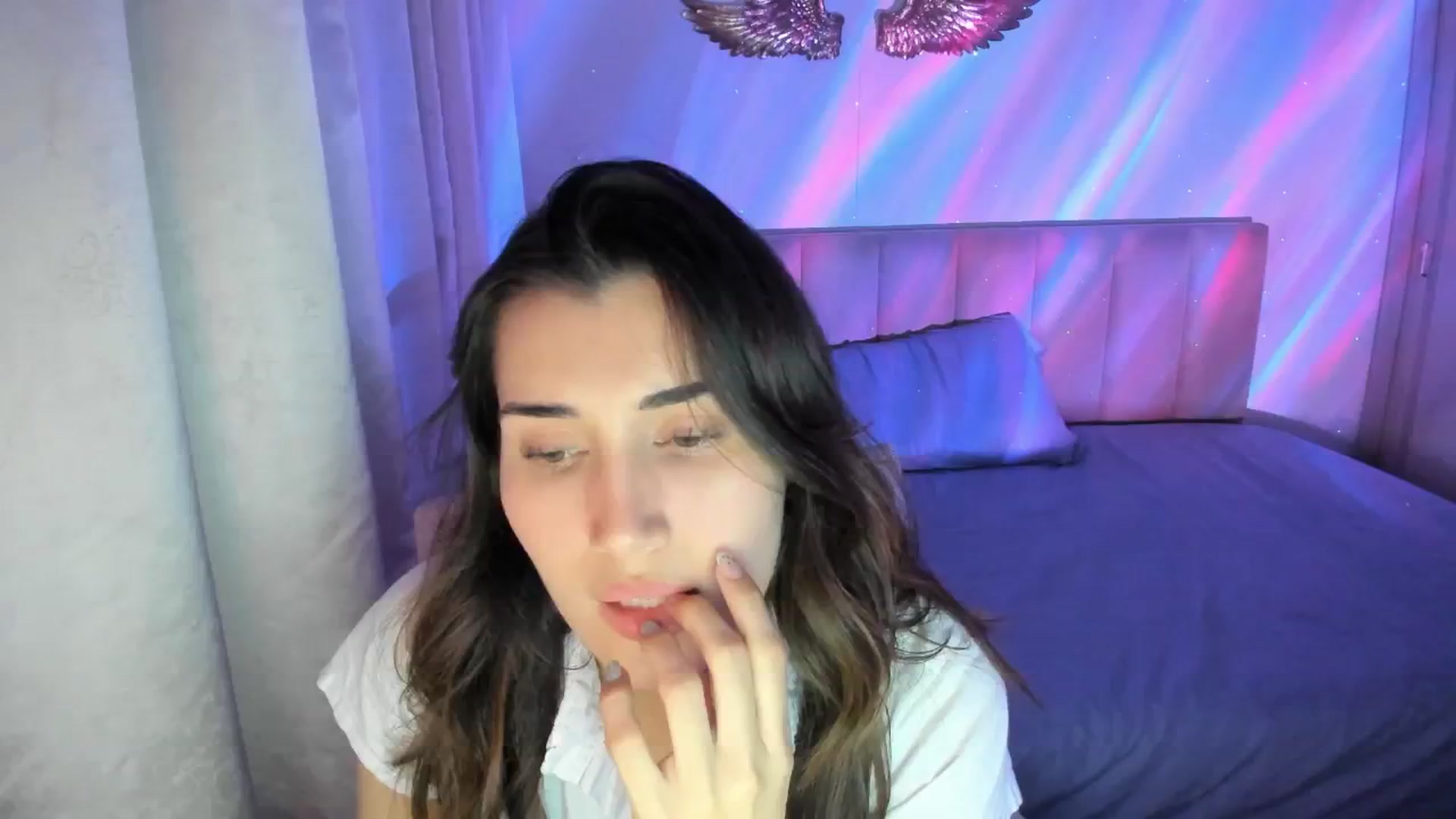 Gallery image thumbnail from Angelnaaughty's myfreecams stream on, 06/01/2024, 04:05 image 7 of 20