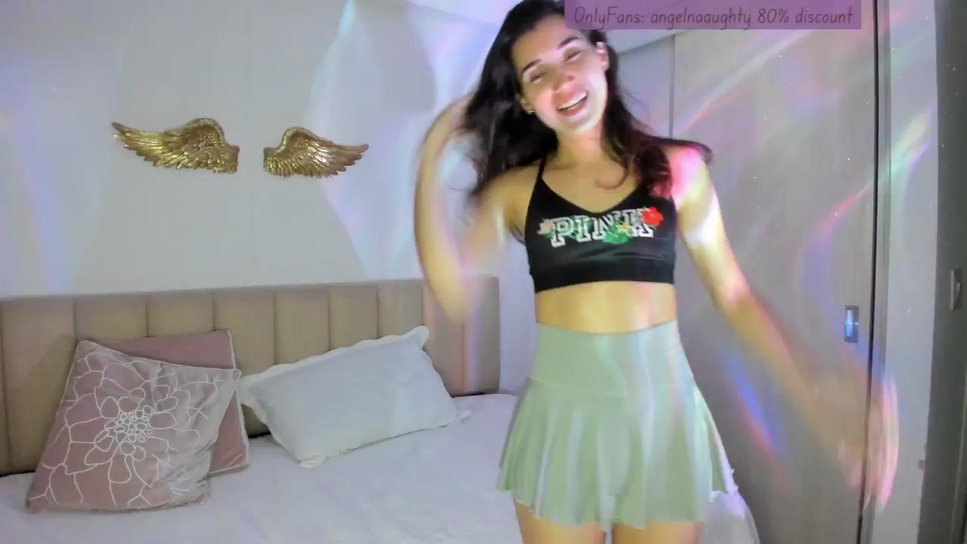 Gallery image thumbnail from Angelnaaughty's myfreecams stream on, 06/15/2024, 09:09 image 13 of 20