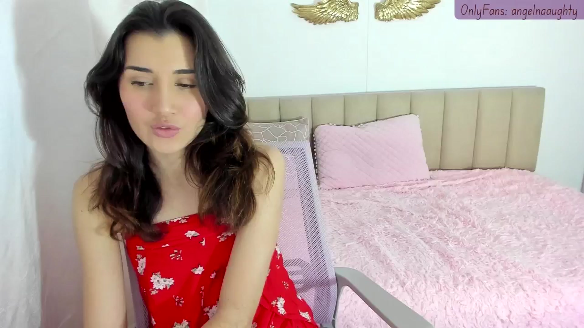 Gallery image thumbnail from Angelnaaughty's myfreecams stream on, 09/13/2024, 23:59 image 19 of 20