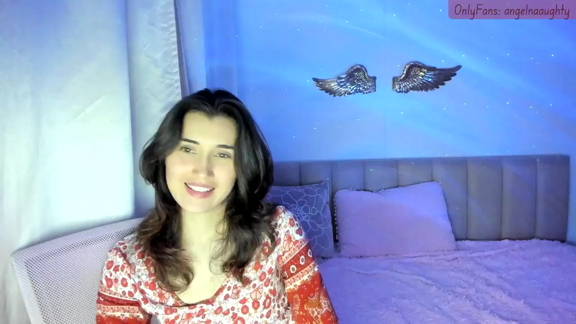 Gallery image thumbnail from Angelnaaughty's myfreecams stream on, 09/14/2024, 06:50 image 6 of 20