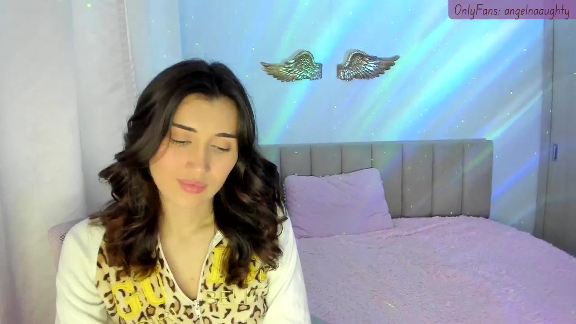 Gallery image thumbnail from Angelnaaughty's myfreecams stream on, 09/14/2024, 22:47 image 8 of 20