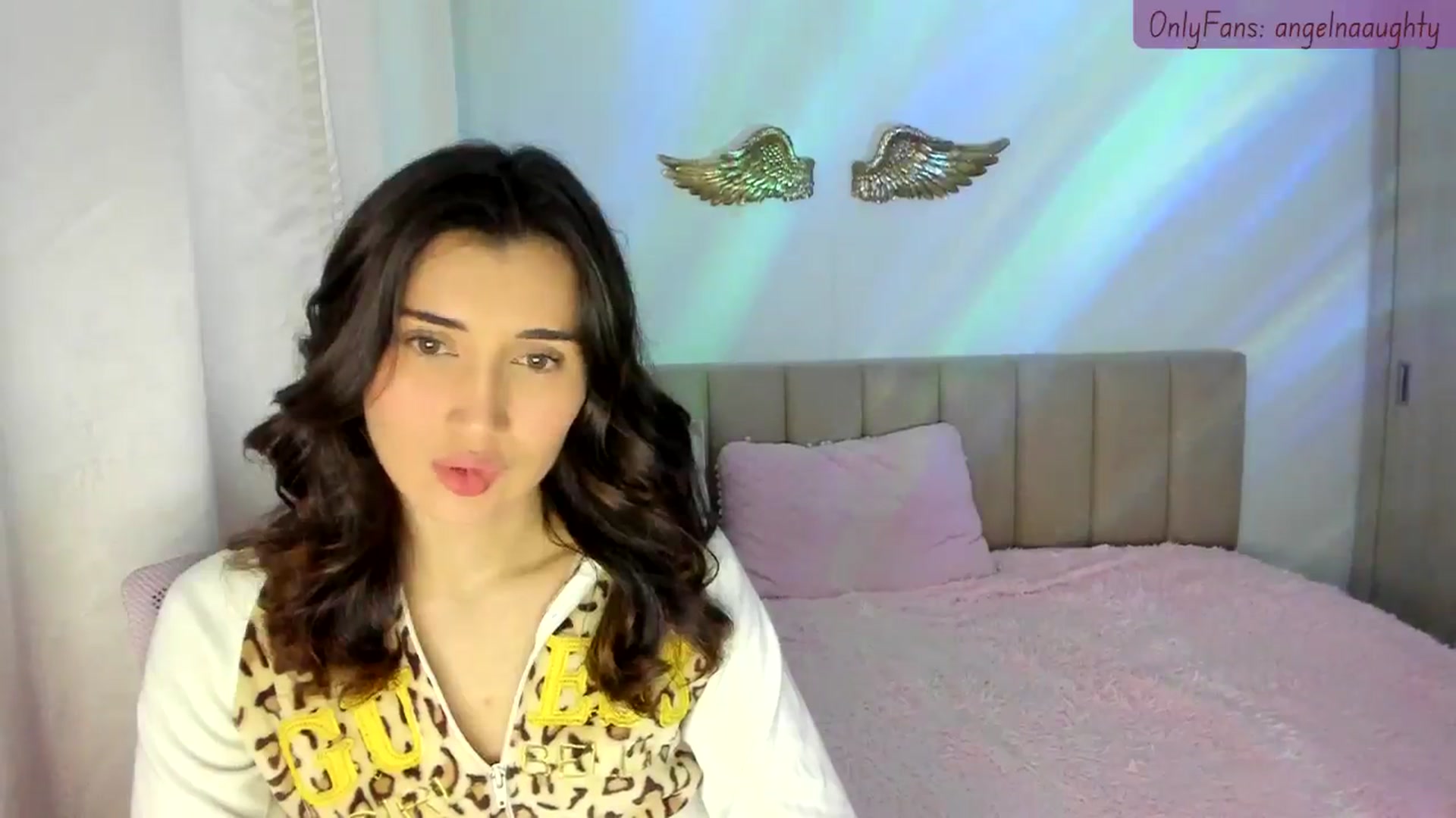 Gallery image thumbnail from Angelnaaughty's myfreecams stream on, 09/14/2024, 22:47 image 6 of 20