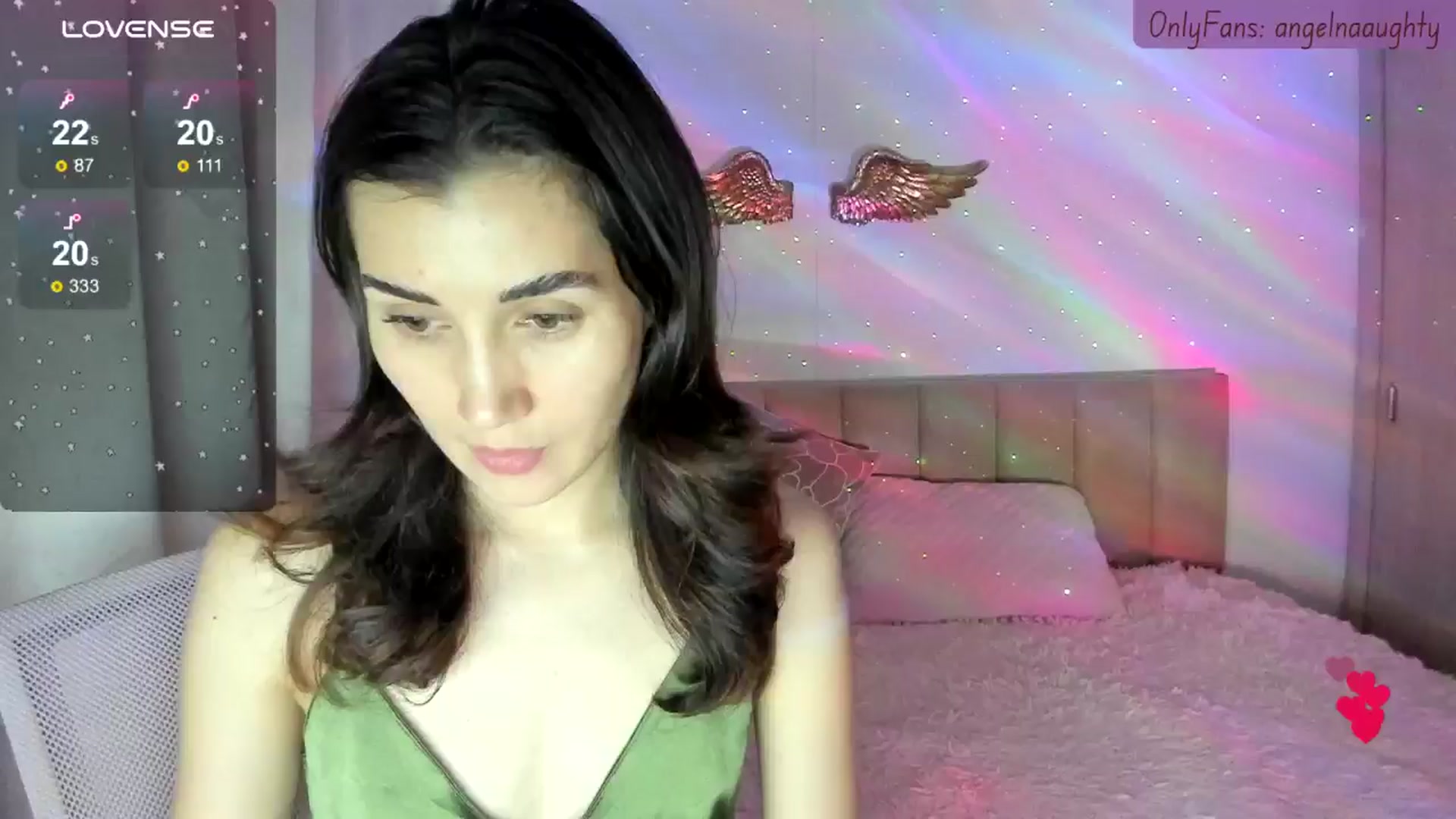 Gallery image thumbnail from Angelnaaughty's myfreecams stream on, 09/18/2024, 24:45 image 7 of 20