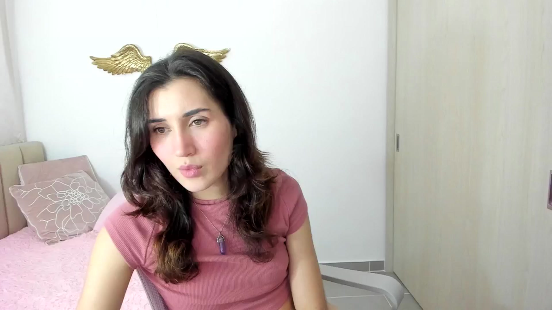 Gallery image thumbnail from Angelnaaughty's myfreecams stream on, 10/11/2024, 24:23 image 14 of 20