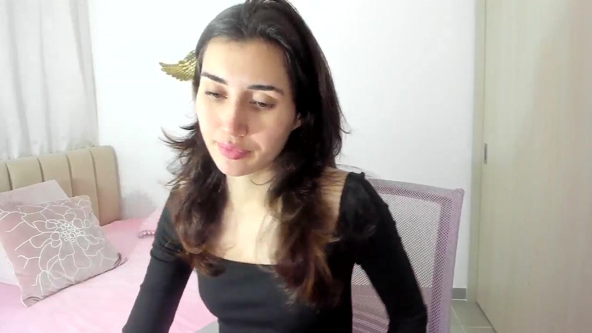 Gallery image thumbnail from Angelnaaughty's myfreecams stream on, 11/14/2024, 23:27 image 18 of 20