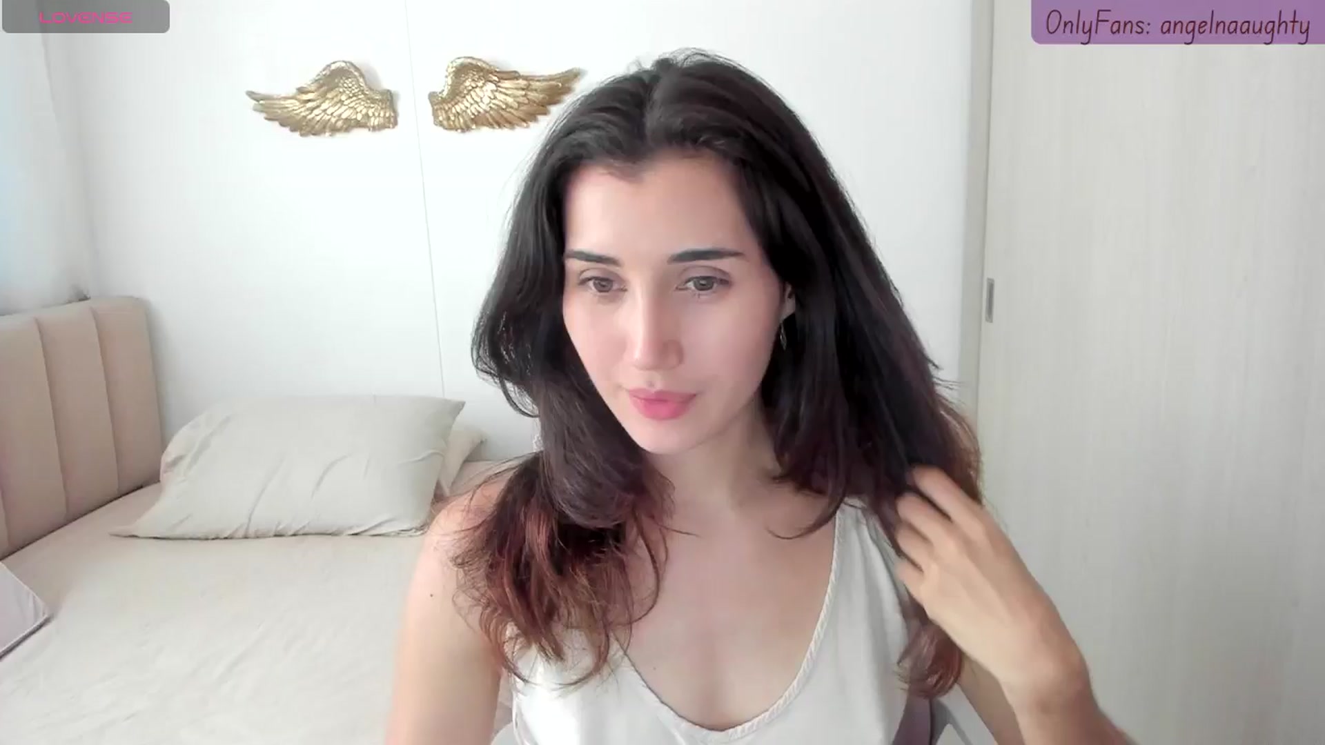 Gallery image thumbnail from Angelnaaughty's myfreecams stream on, 12/18/2024, 22:11 image 11 of 20