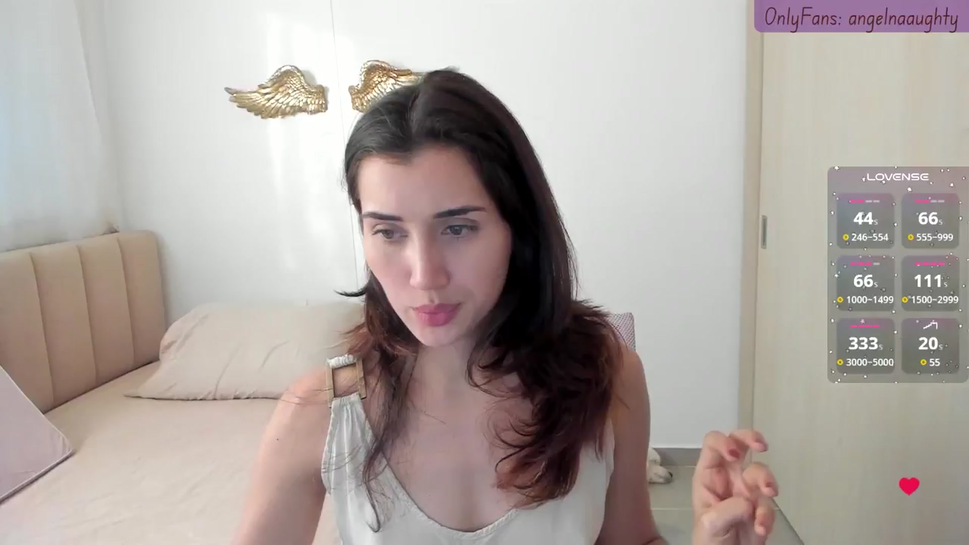 Gallery image thumbnail from Angelnaaughty's myfreecams stream on, 12/18/2024, 22:11 image 18 of 20