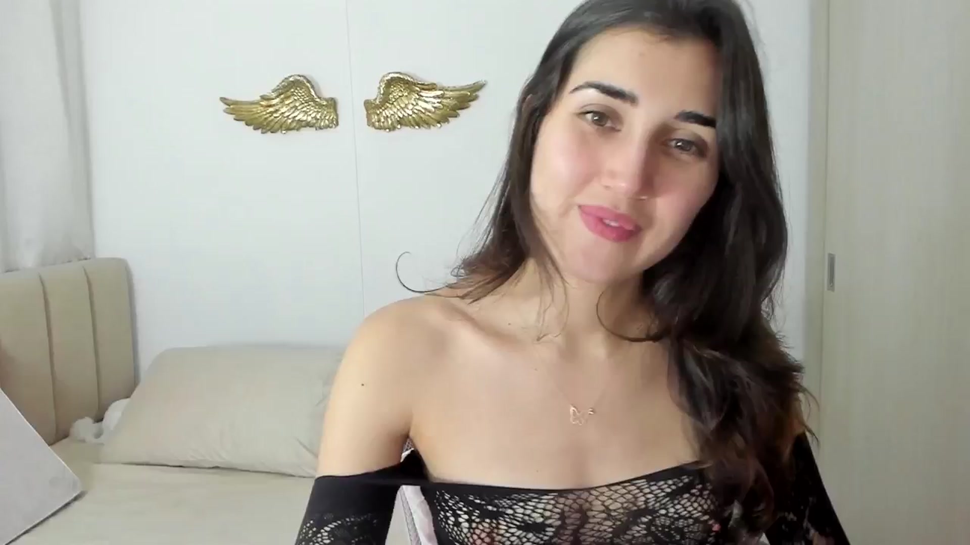 Gallery image thumbnail from Angelnaaughty's myfreecams stream on, 12/29/2024, 24:01 image 19 of 20