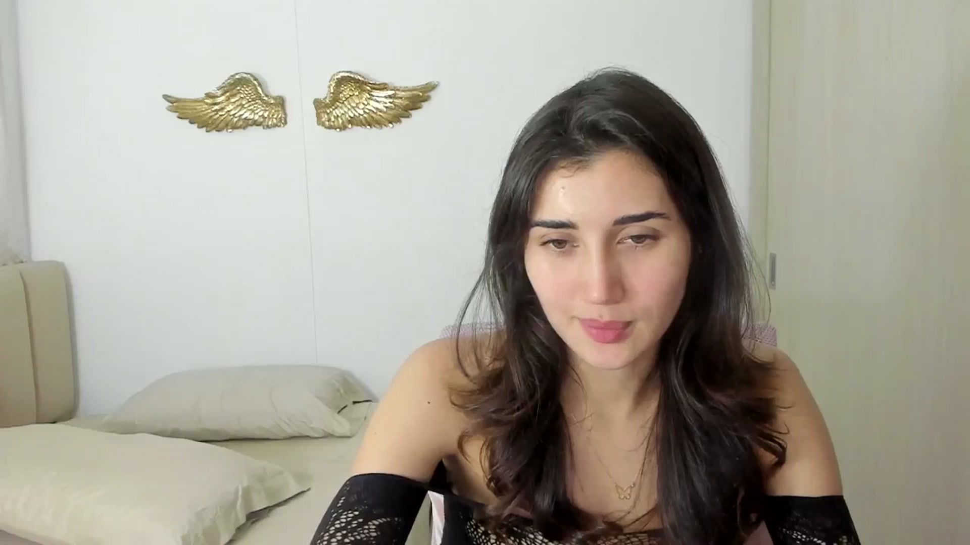 Gallery image thumbnail from Angelnaaughty's myfreecams stream on, 12/29/2024, 24:43 image 7 of 20