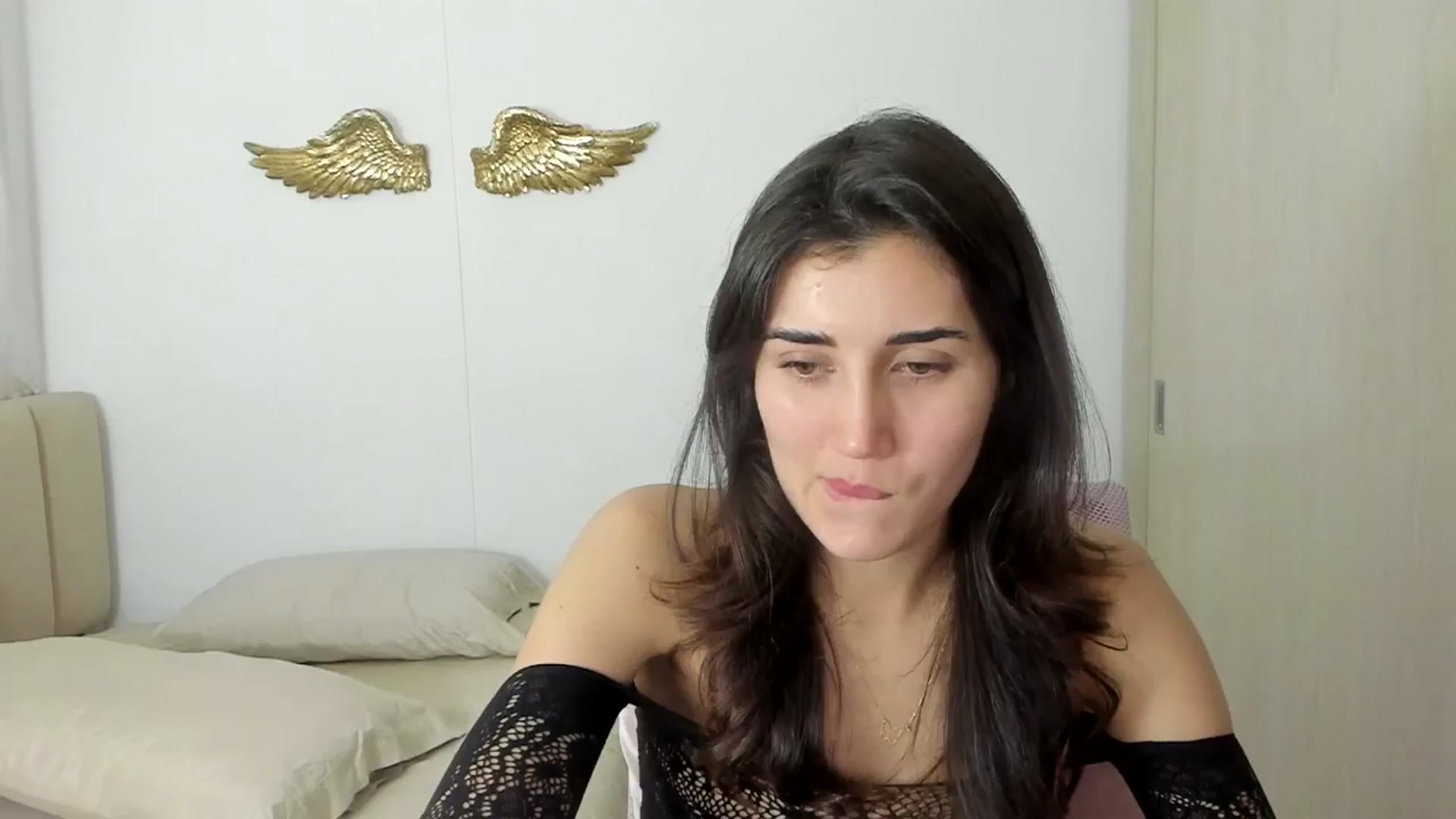 Gallery image thumbnail from Angelnaaughty's myfreecams stream on, 12/29/2024, 24:43 image 6 of 20