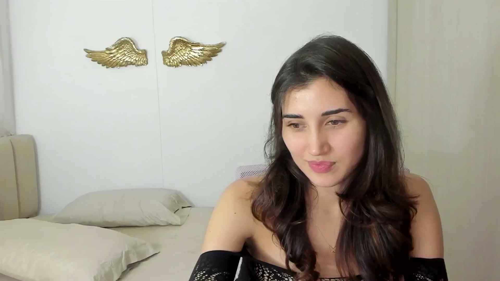 Gallery image thumbnail from Angelnaaughty's myfreecams stream on, 12/29/2024, 24:43 image 12 of 20