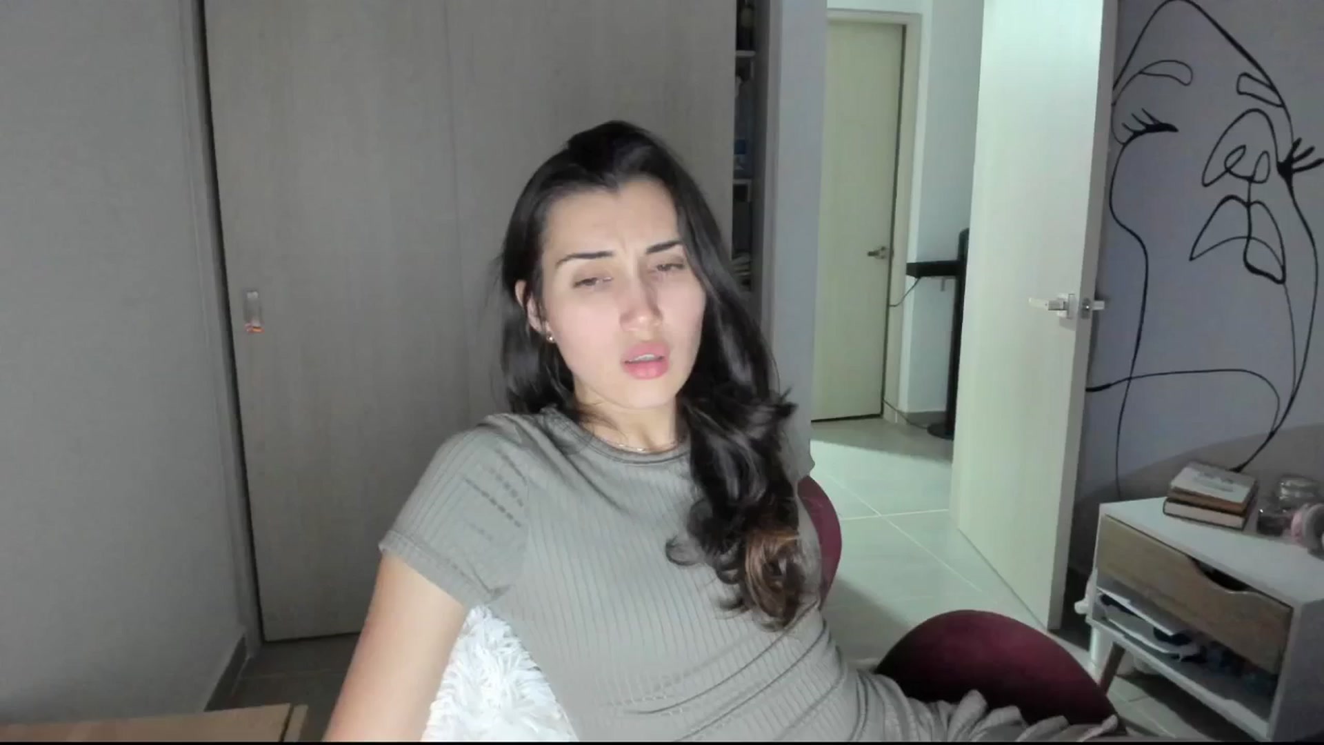 Gallery image thumbnail from Angelnaaughty's myfreecams stream on, 03/06/2025, 24:58 image 18 of 20