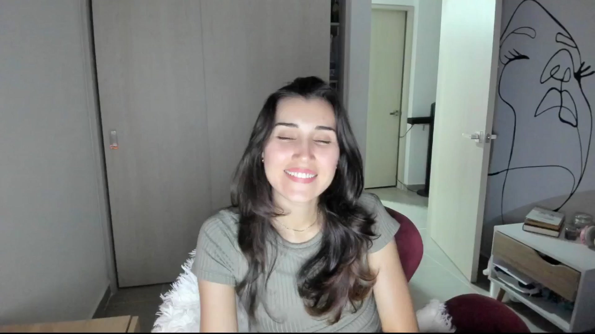 Gallery image thumbnail from Angelnaaughty's myfreecams stream on, 03/06/2025, 24:58 image 14 of 20