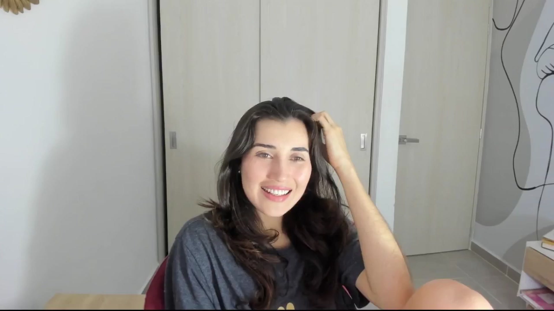 Gallery image thumbnail from Angelnaaughty's myfreecams stream on, 03/10/2025, 24:03 image 4 of 20
