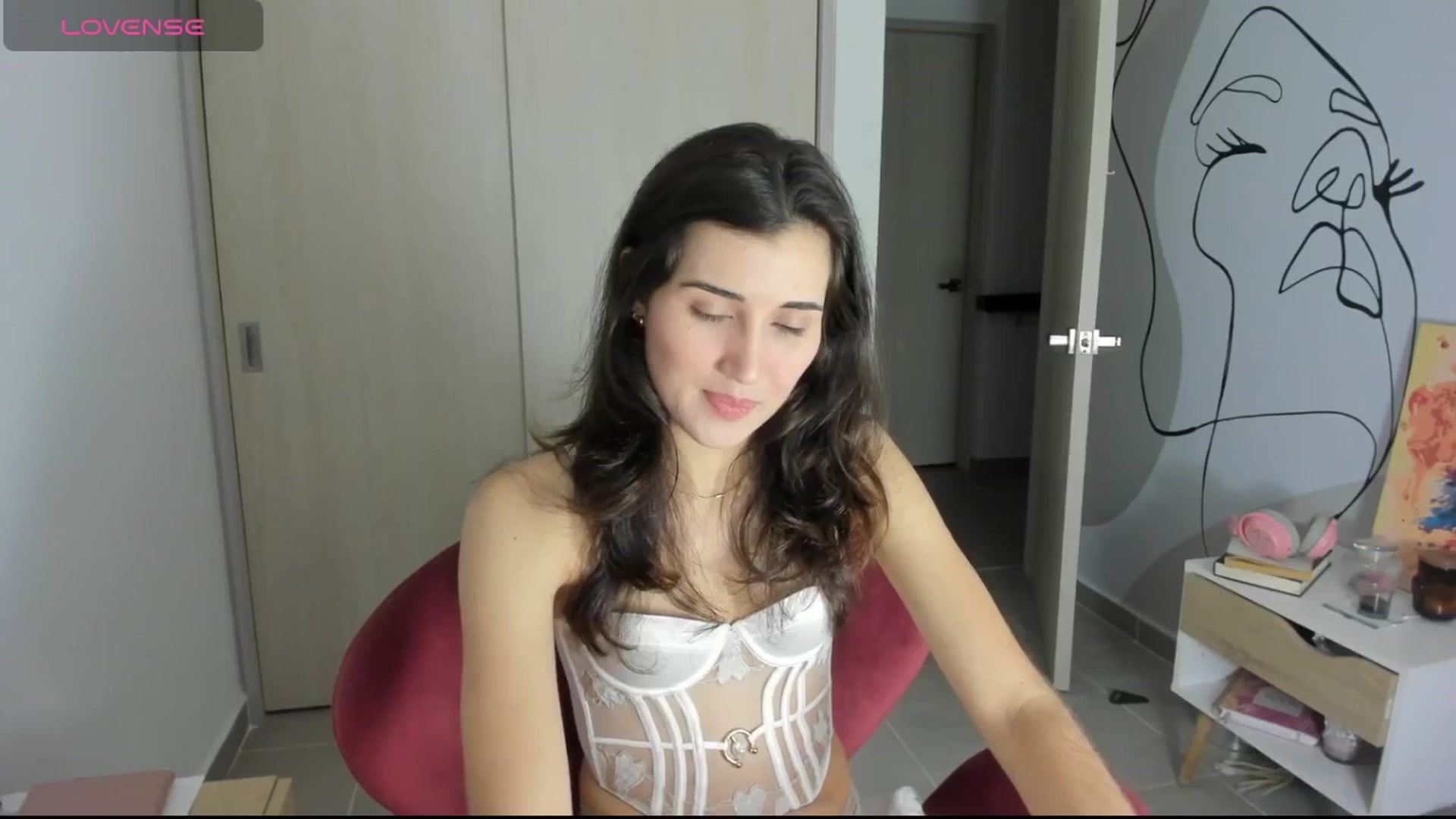Gallery image thumbnail from Angelnaaughty's myfreecams stream on, 03/17/2025, 23:51 image 3 of 20