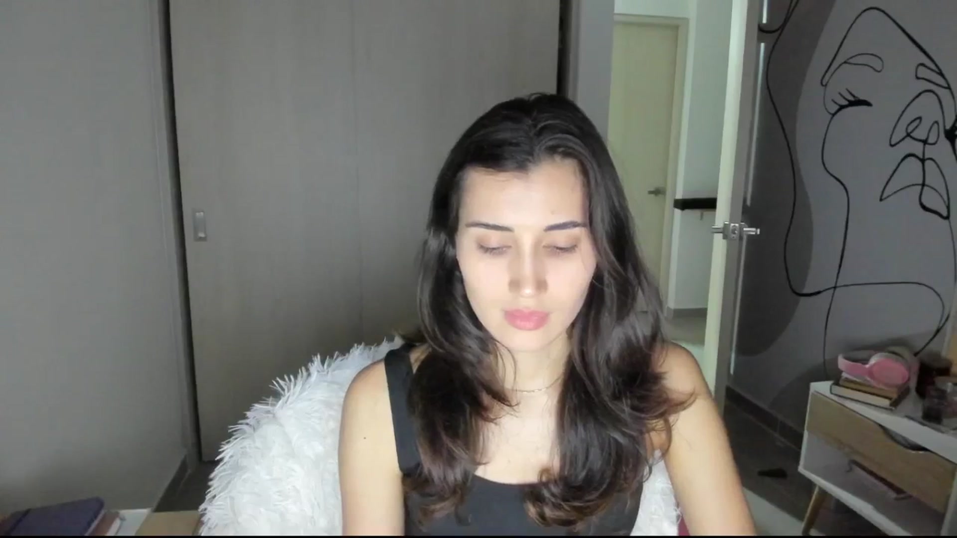 Gallery image thumbnail from Angelnaaughty's myfreecams stream on, 03/20/2025, 24:03 image 5 of 20