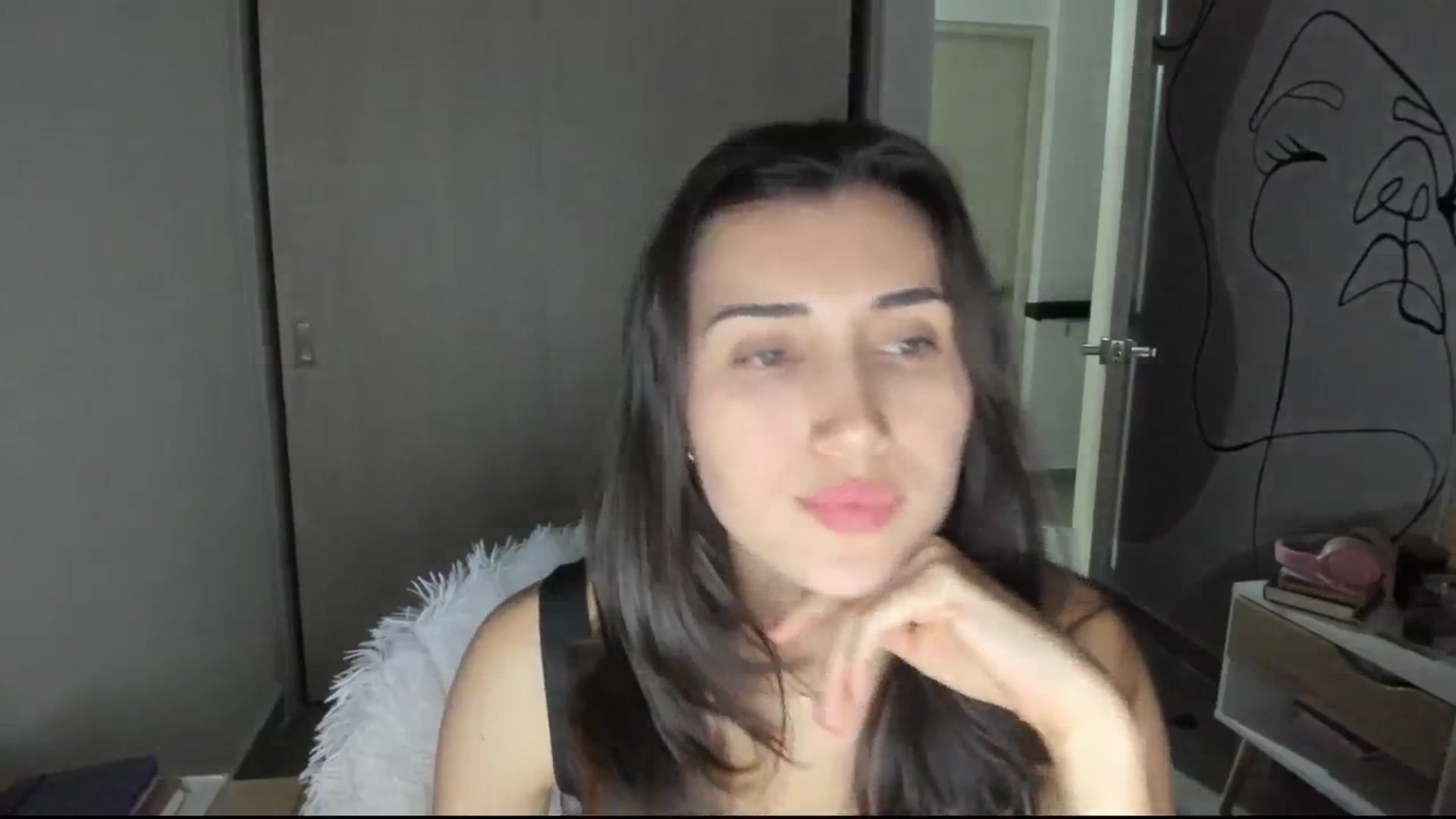 Gallery image thumbnail from Angelnaaughty's myfreecams stream on, 03/20/2025, 24:03 image 3 of 20