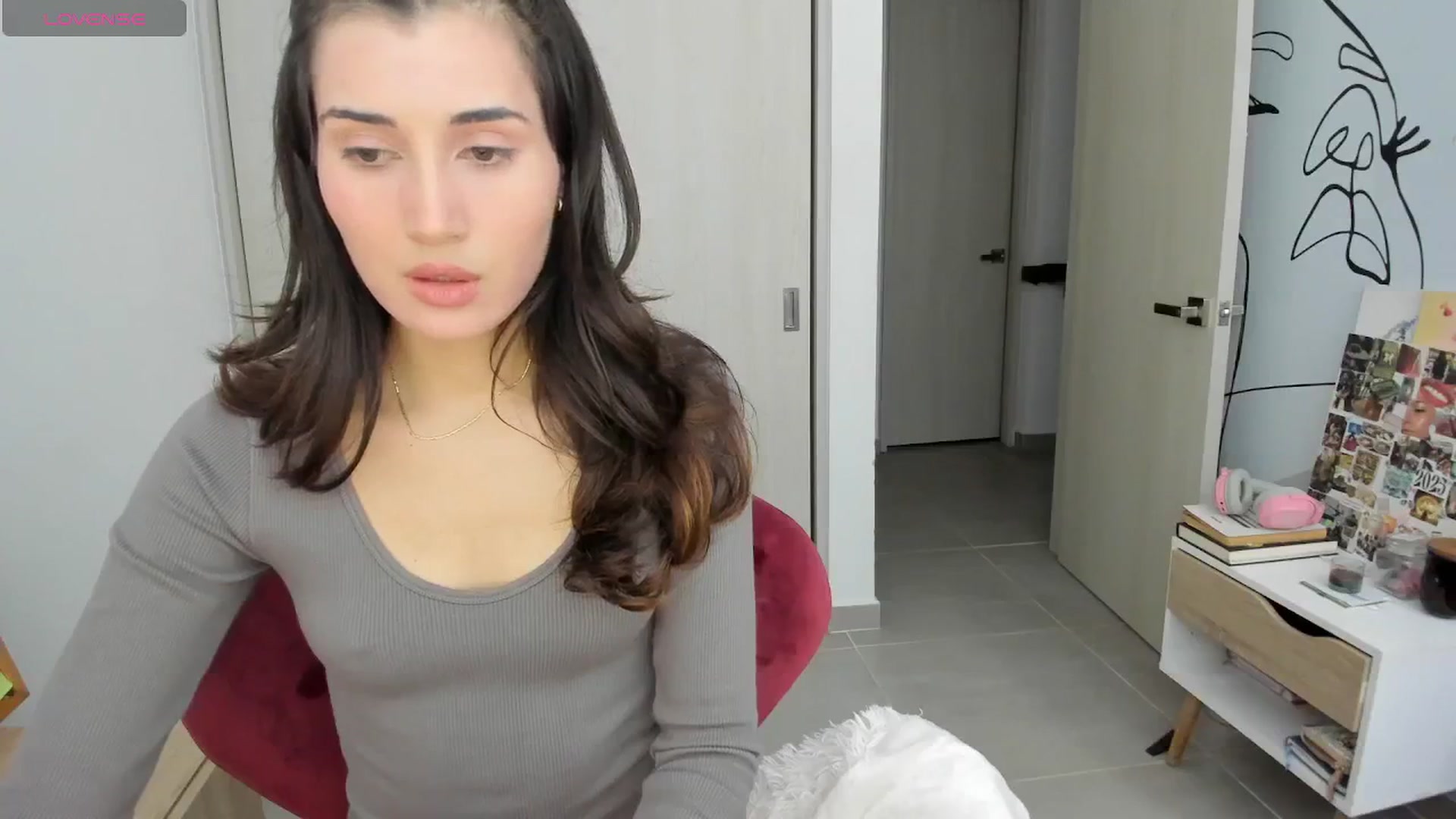 Gallery image thumbnail from Angelnaaughty's myfreecams stream on, 04/08/2025, 17:15 image 4 of 20