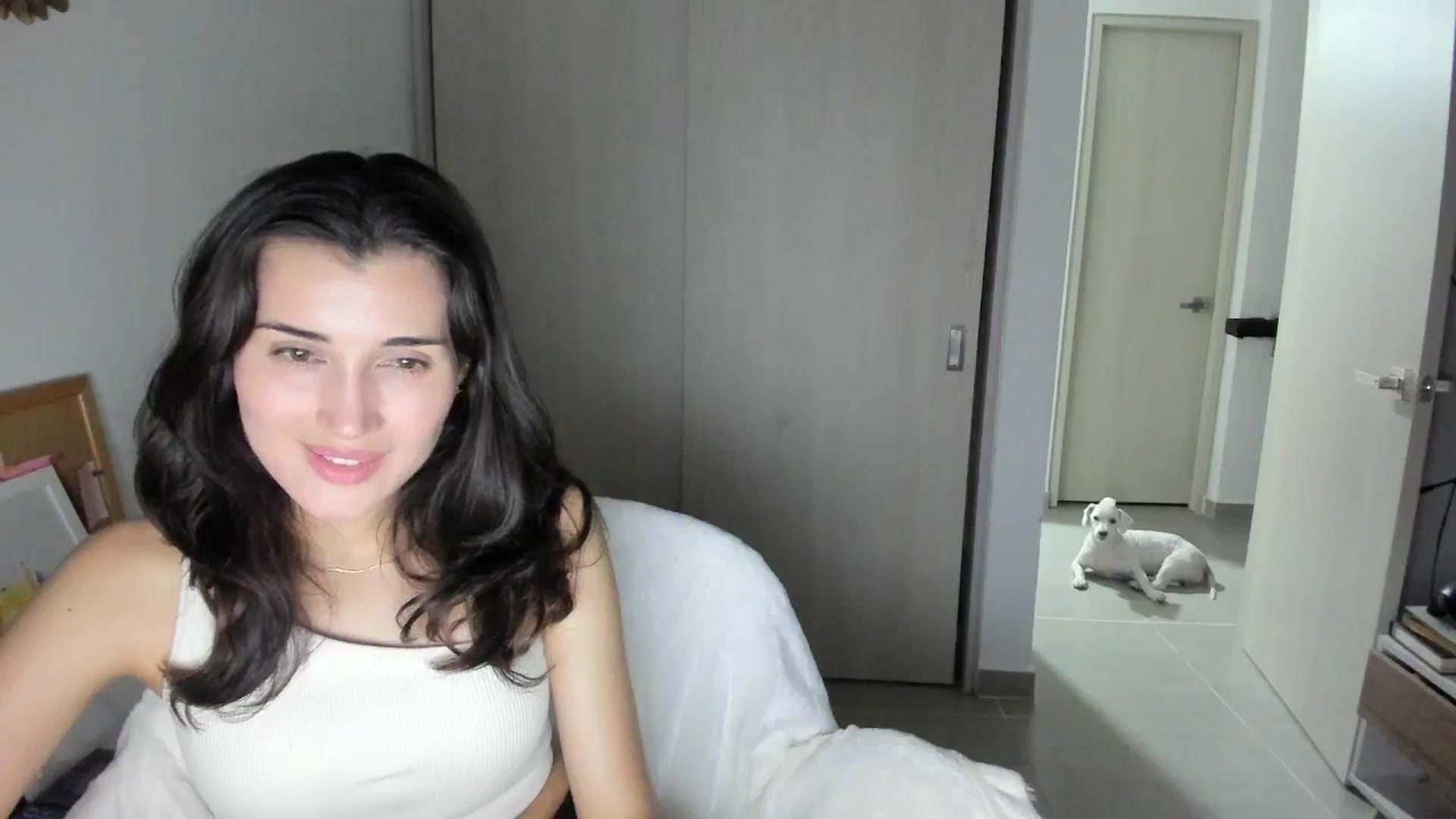 Gallery image thumbnail from Angelnaaughty's myfreecams stream on, 05/06/2025, 24:36 image 7 of 20