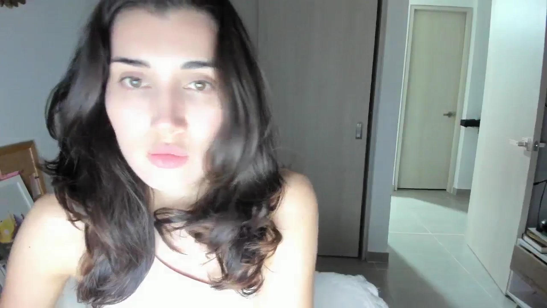Gallery image thumbnail from Angelnaaughty's myfreecams stream on, 05/06/2025, 24:36 image 2 of 20