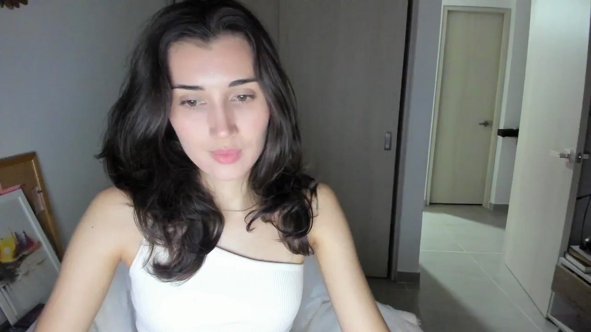Gallery image thumbnail from Angelnaaughty's myfreecams stream on, 05/06/2025, 24:36 image 3 of 20