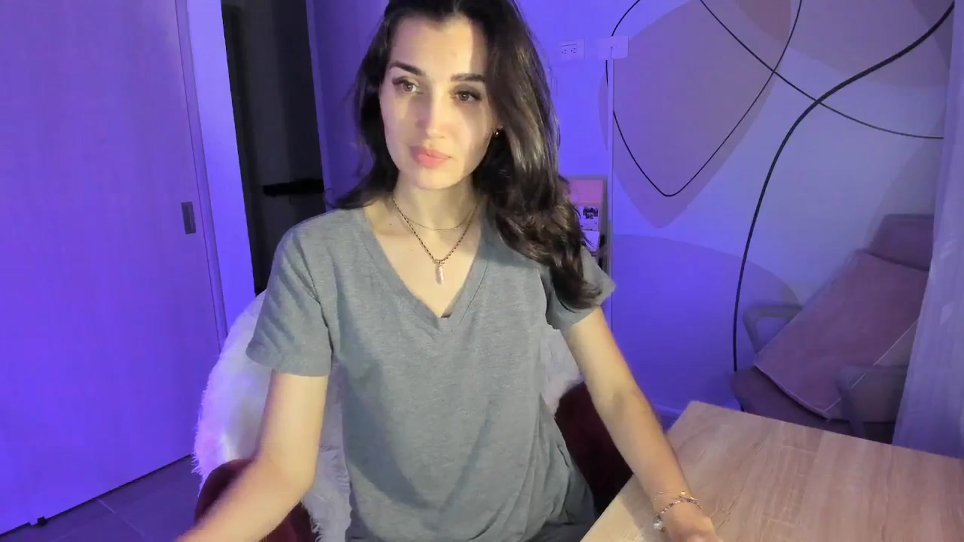 Gallery image thumbnail from Angelnaaughty's myfreecams stream on, 05/13/2025, 23:57 image 5 of 20