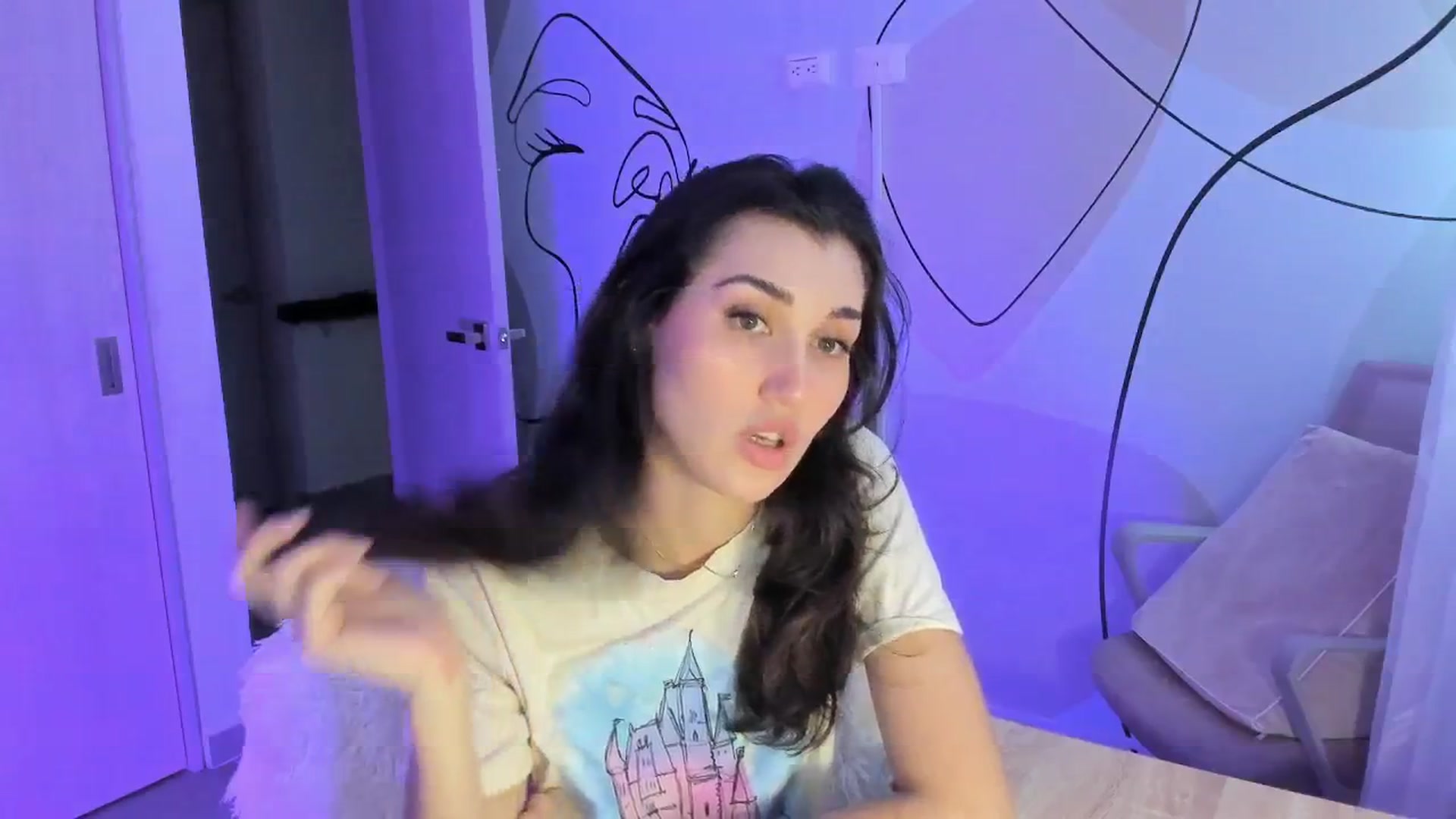 Gallery image thumbnail from Angelnaaughty's myfreecams stream on, 05/15/2025, 22:29 image 6 of 20
