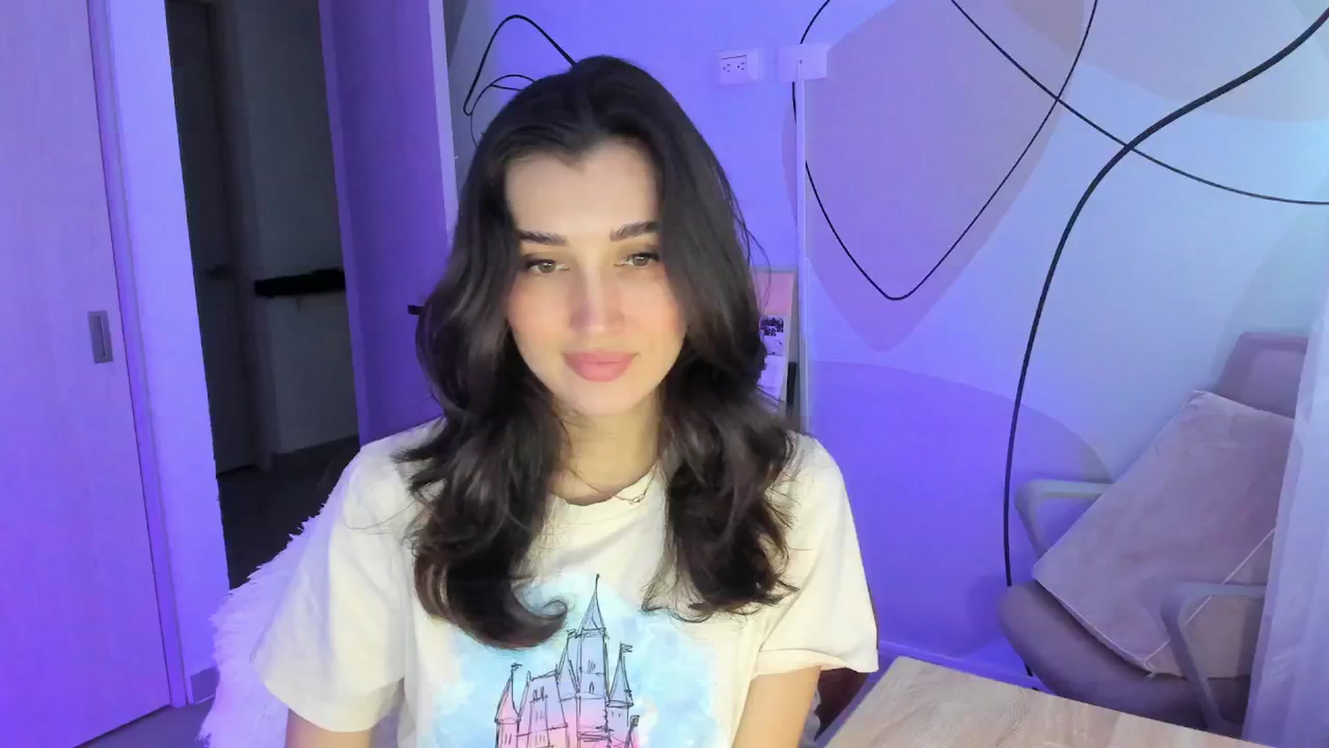 Gallery image thumbnail from Angelnaaughty's myfreecams stream on, 05/15/2025, 22:29 image 1 of 20