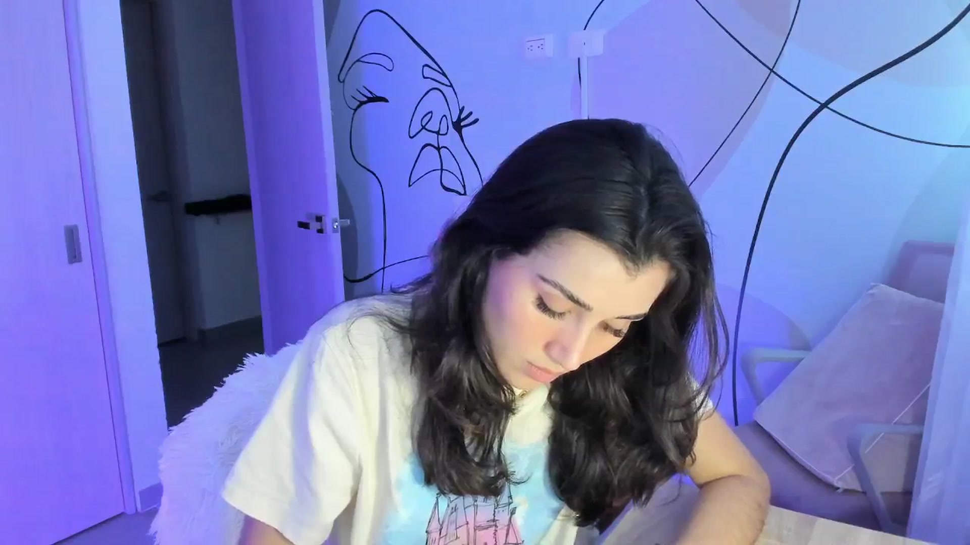 Gallery image thumbnail from Angelnaaughty's myfreecams stream on, 05/15/2025, 22:29 image 7 of 20