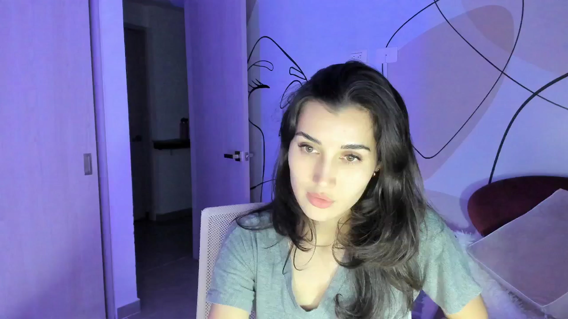 Gallery image thumbnail from Angelnaaughty's myfreecams stream on, 05/20/2025, 23:53 image 12 of 20