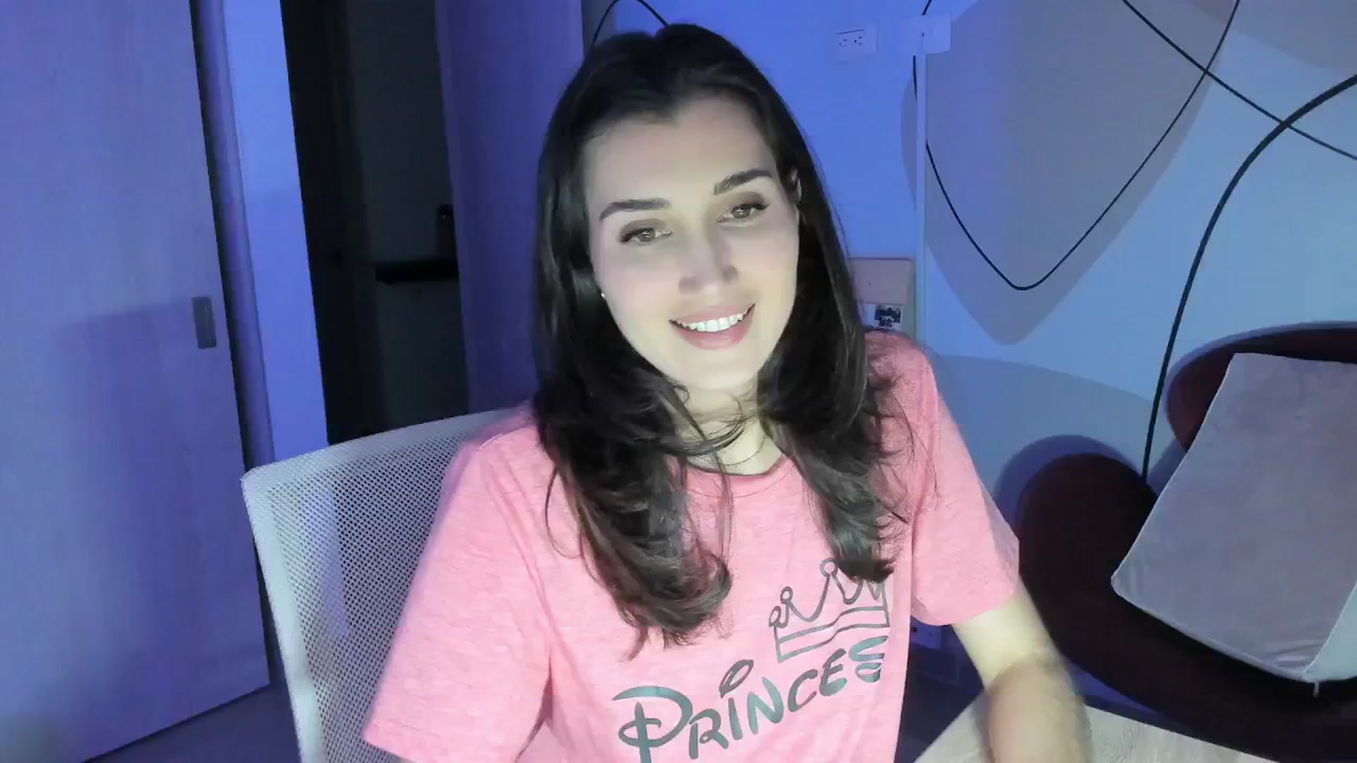 Gallery image thumbnail from Angelnaaughty's myfreecams stream on, 05/22/2025, 24:03 image 8 of 20