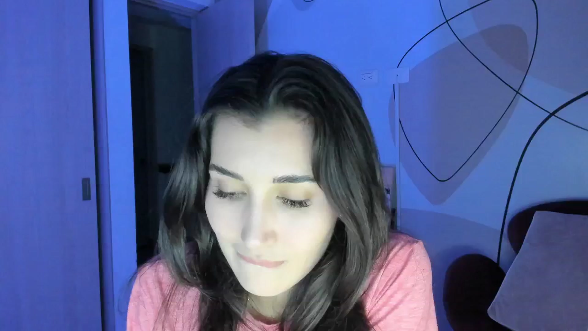 Gallery image thumbnail from Angelnaaughty's myfreecams stream on, 05/22/2025, 24:03 image 7 of 20