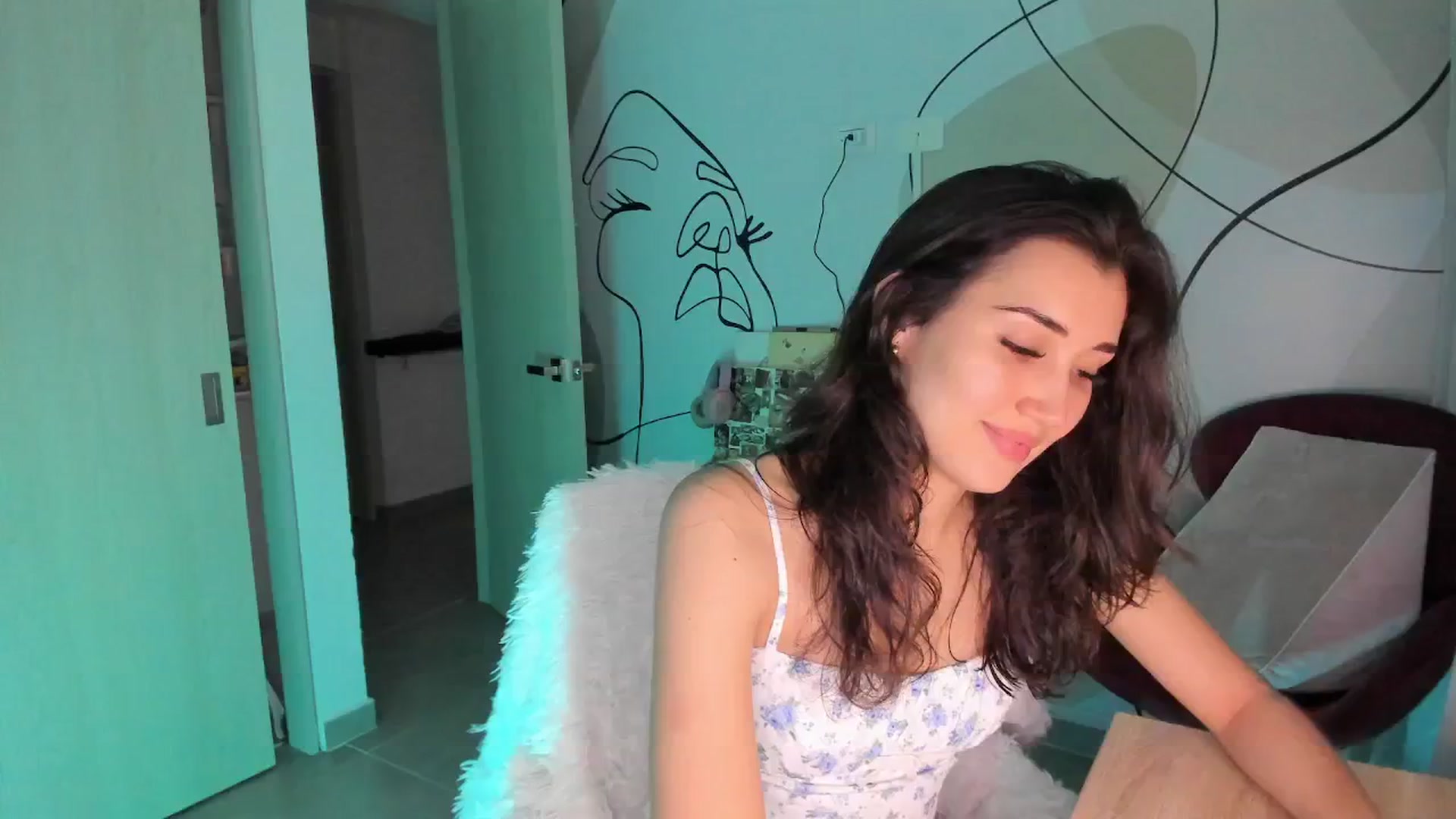 Gallery image thumbnail from Angelnaaughty's myfreecams stream on, 06/02/2025, 23:59 image 11 of 20