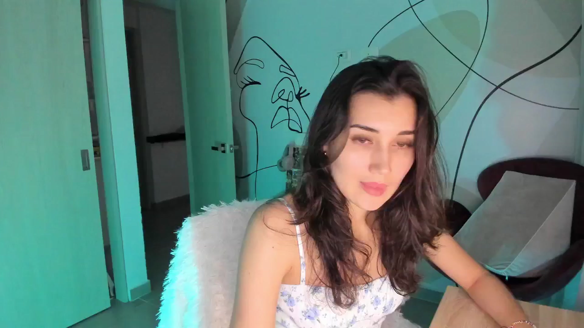 Gallery image thumbnail from Angelnaaughty's myfreecams stream on, 06/02/2025, 23:59 image 17 of 20
